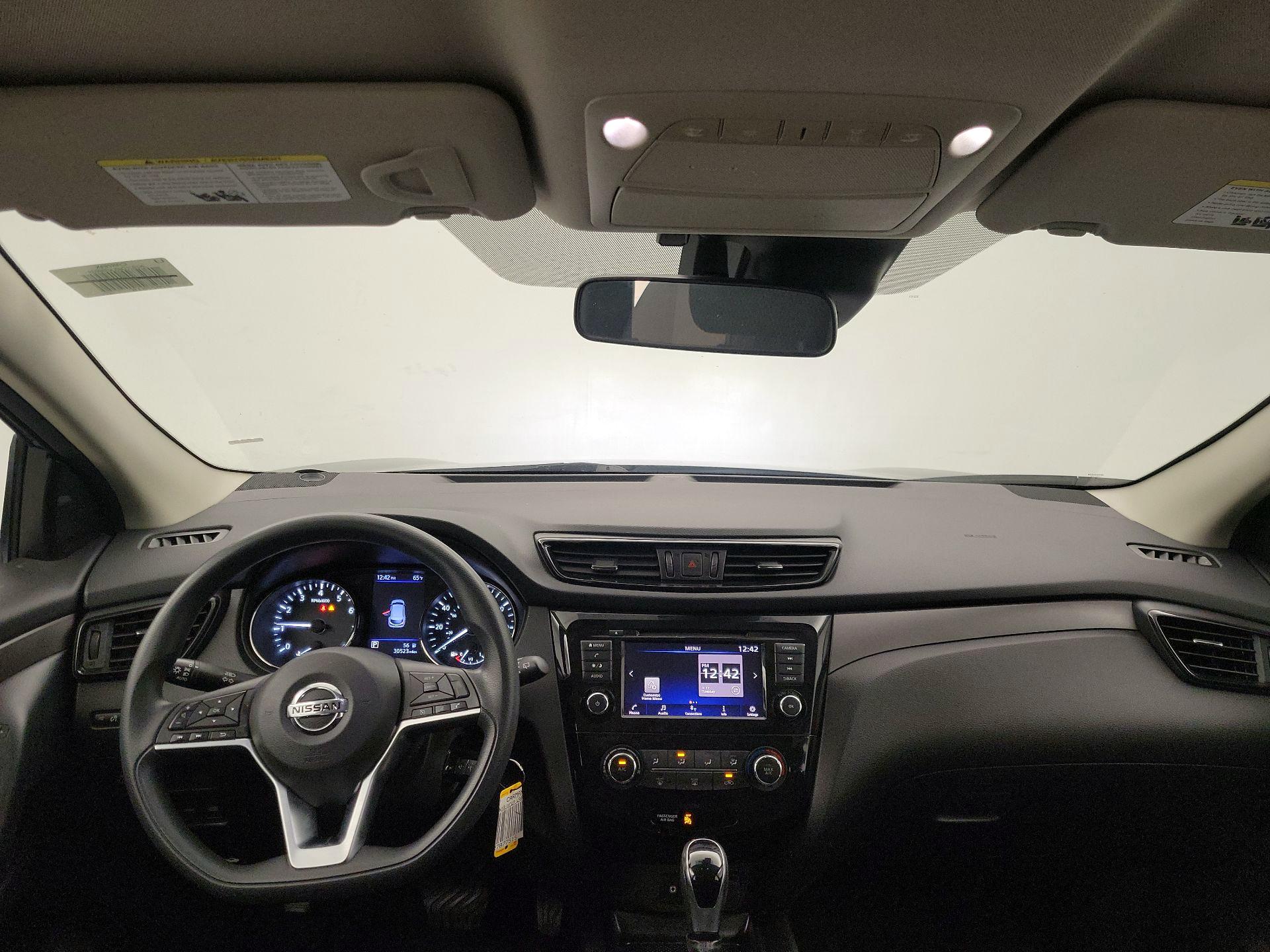 Thumbnail: 2020 Nissan Rogue Sport - 9