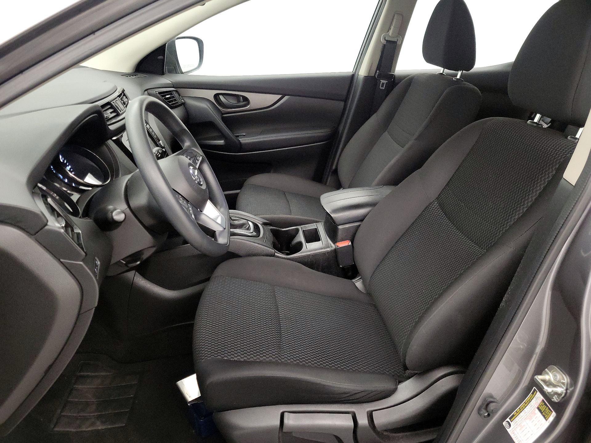 Thumbnail: 2020 Nissan Rogue Sport - 11