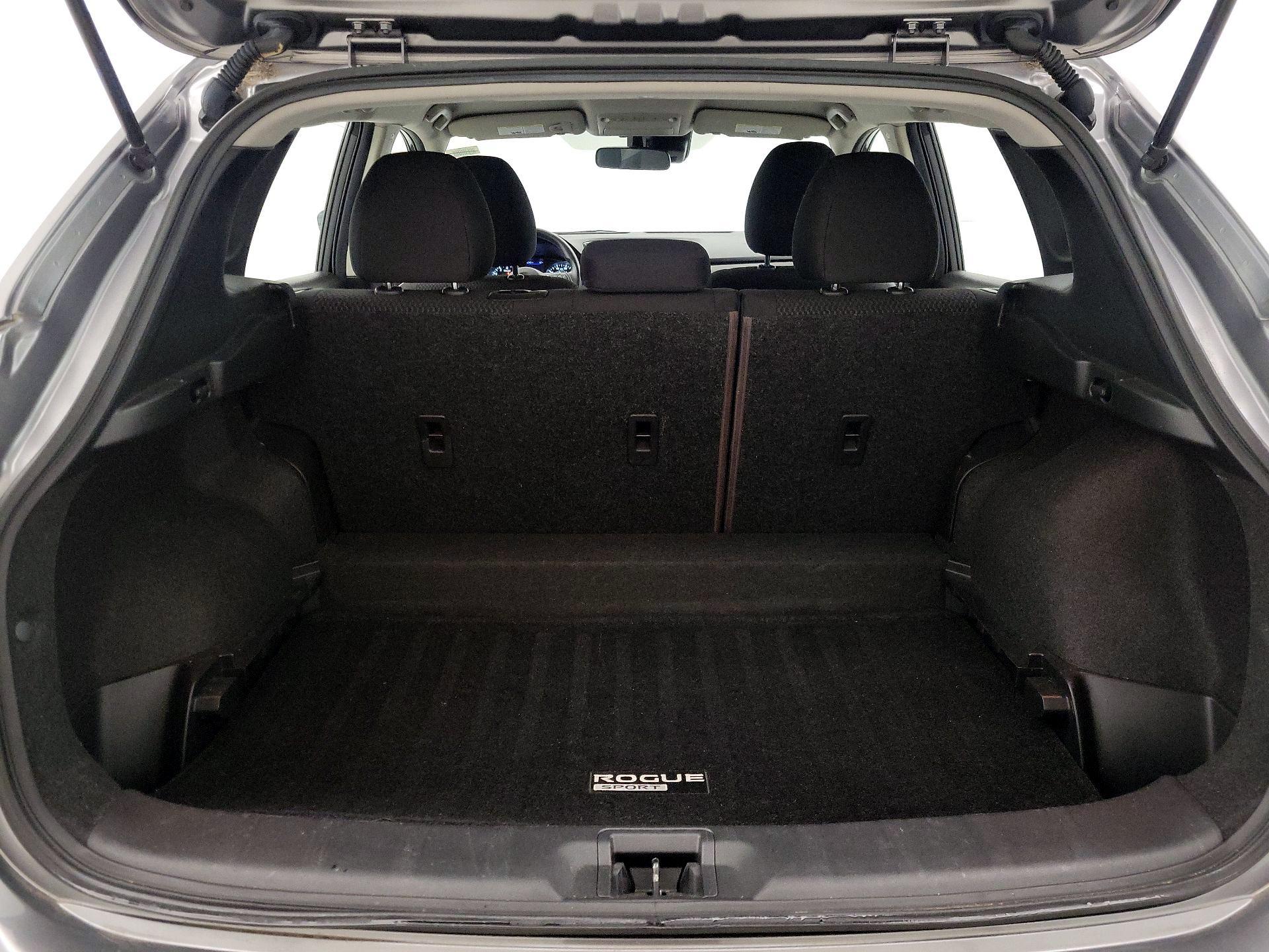 Thumbnail: 2020 Nissan Rogue Sport - 20