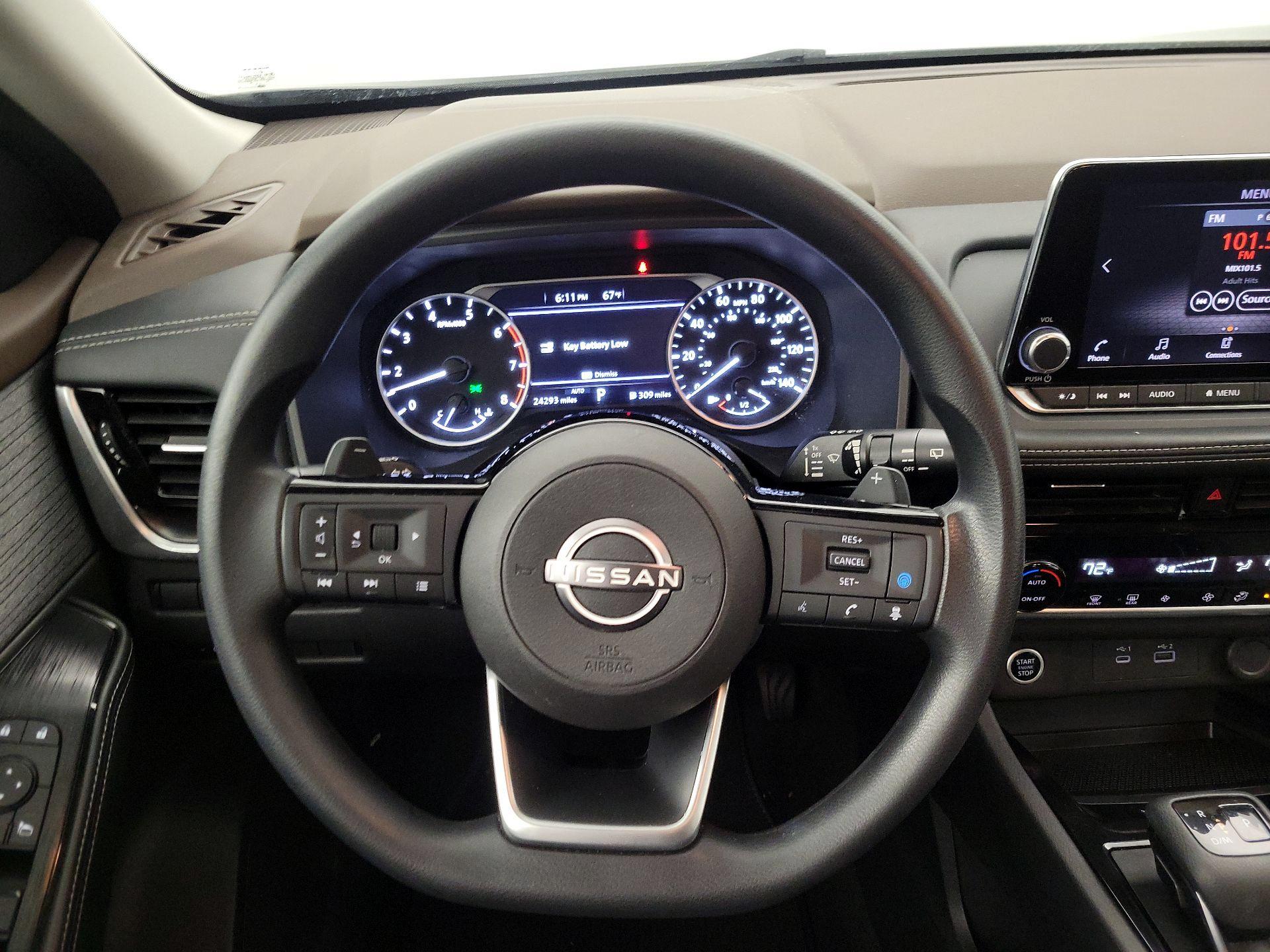 Thumbnail: 2022 Nissan Rogue - 10