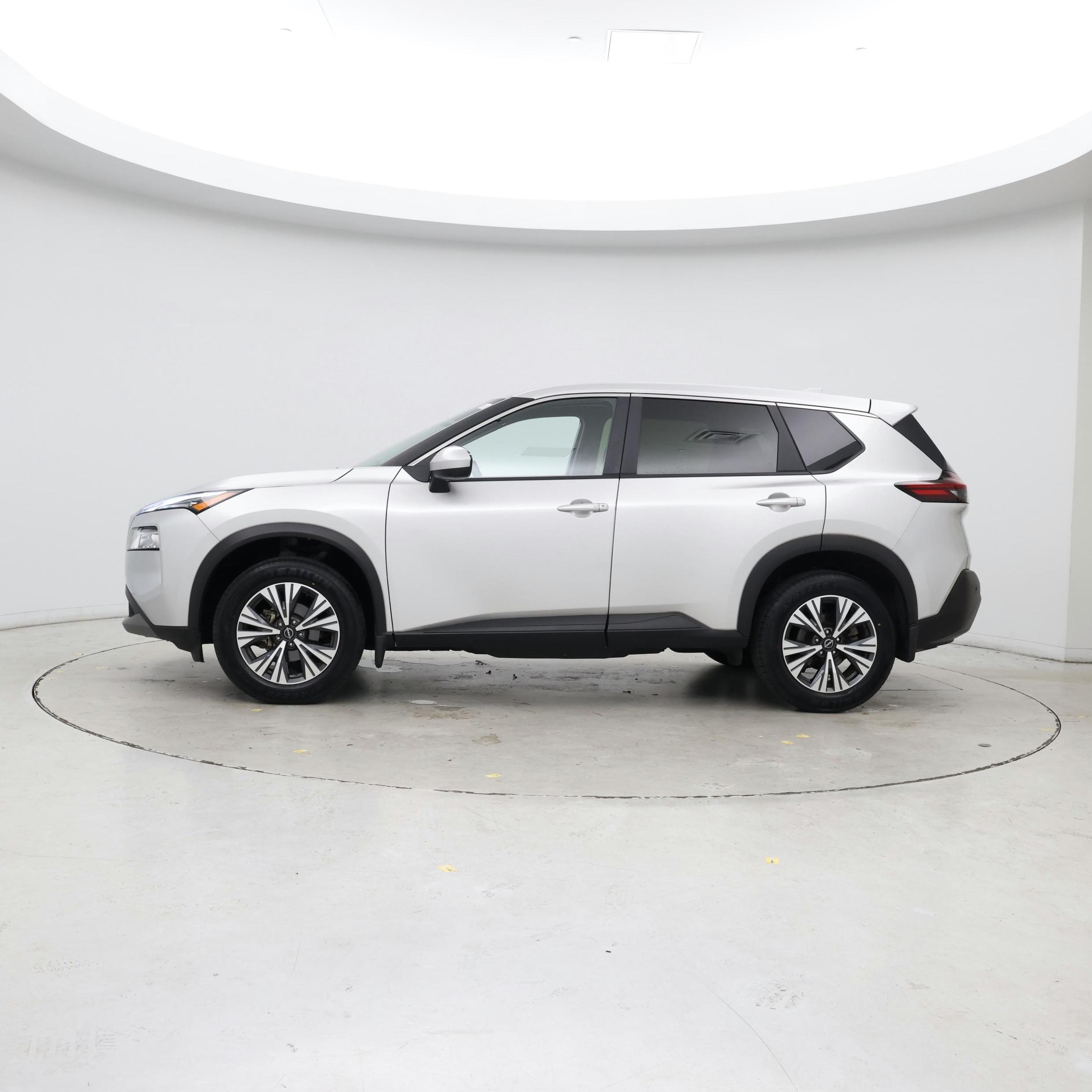 Thumbnail: 2023 Nissan Rogue - 3