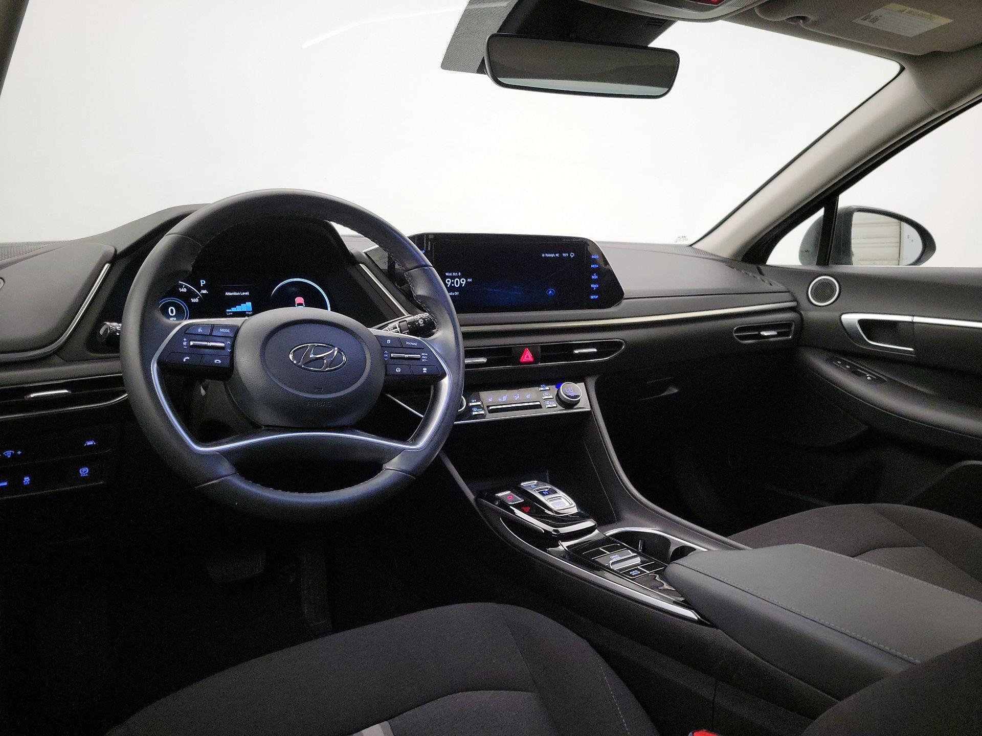 Thumbnail: 2023 Hyundai Sonata - 9