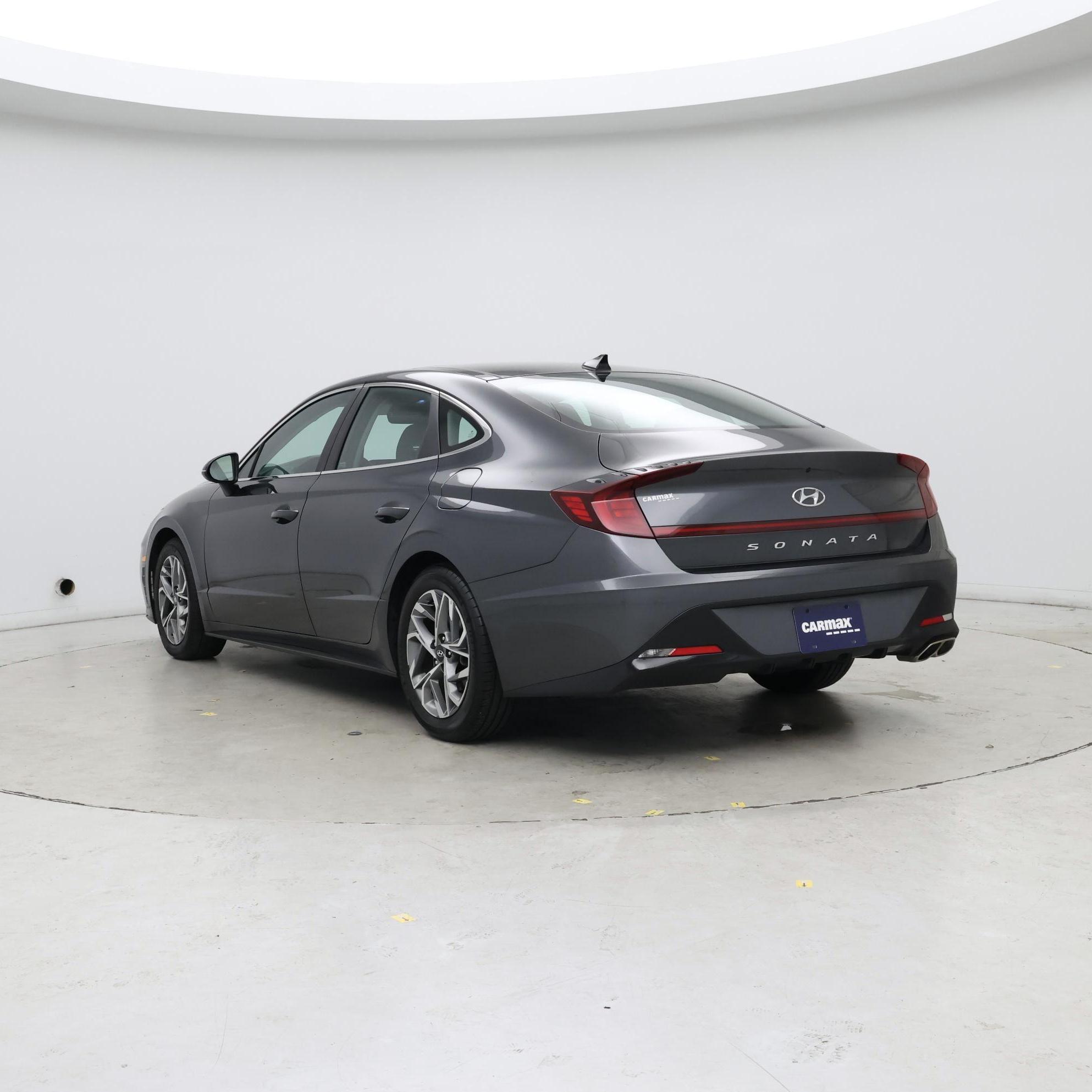 Thumbnail: 2023 Hyundai Sonata - 2