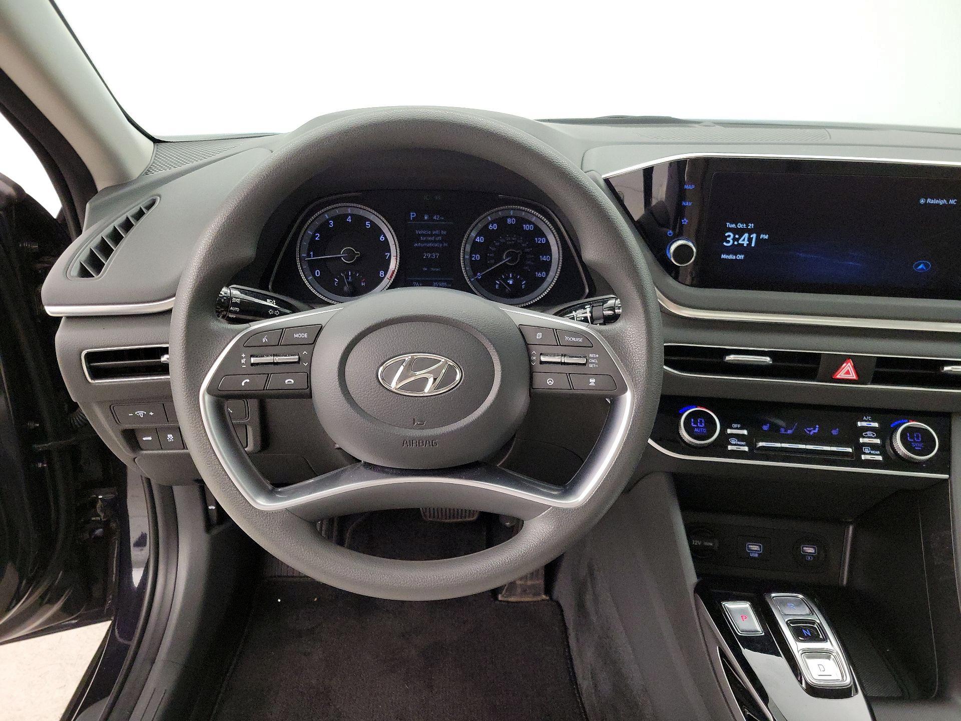 Thumbnail: 2023 Hyundai Sonata - 10