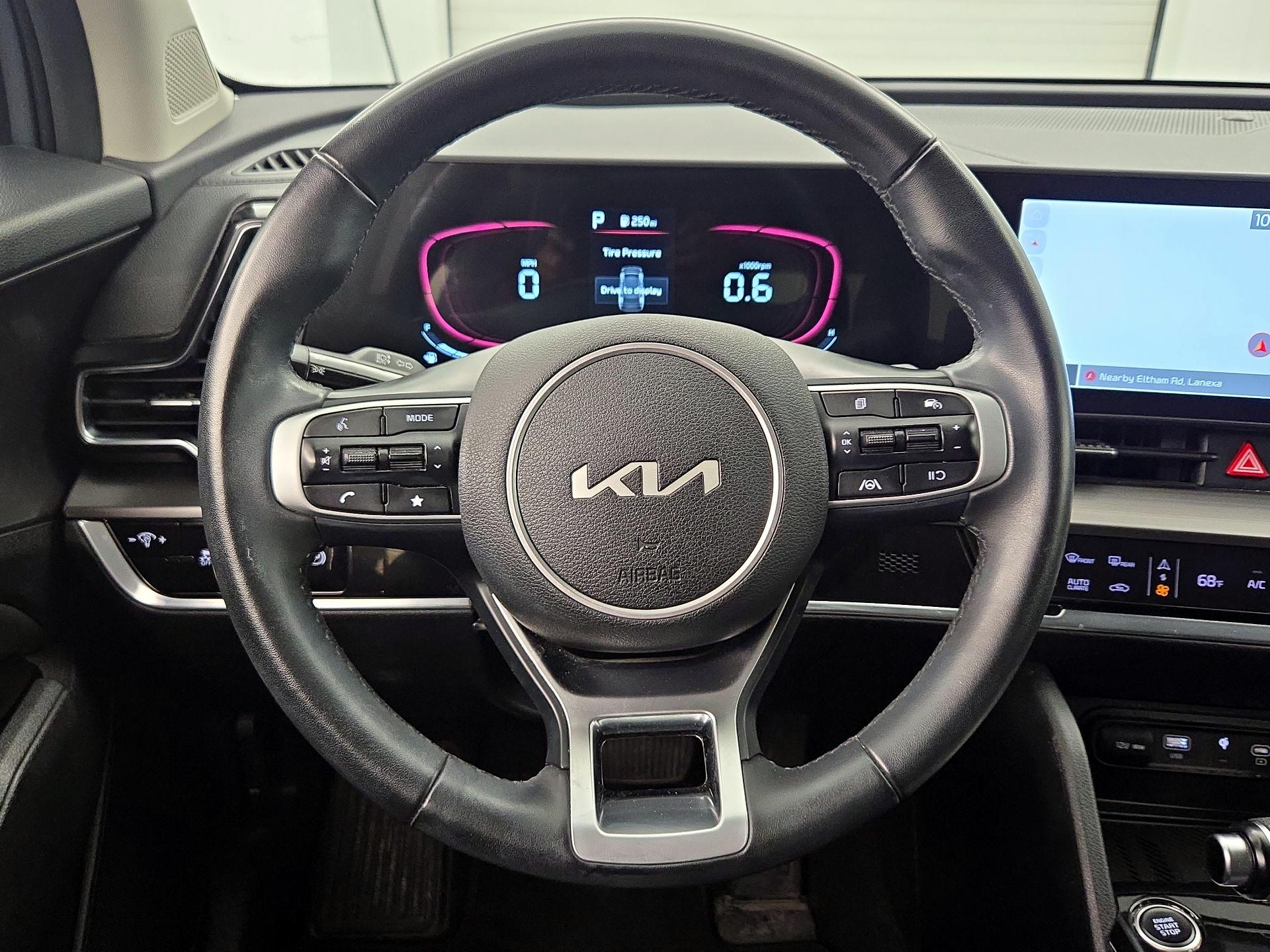 Thumbnail: 2023 Kia Sportage - 10