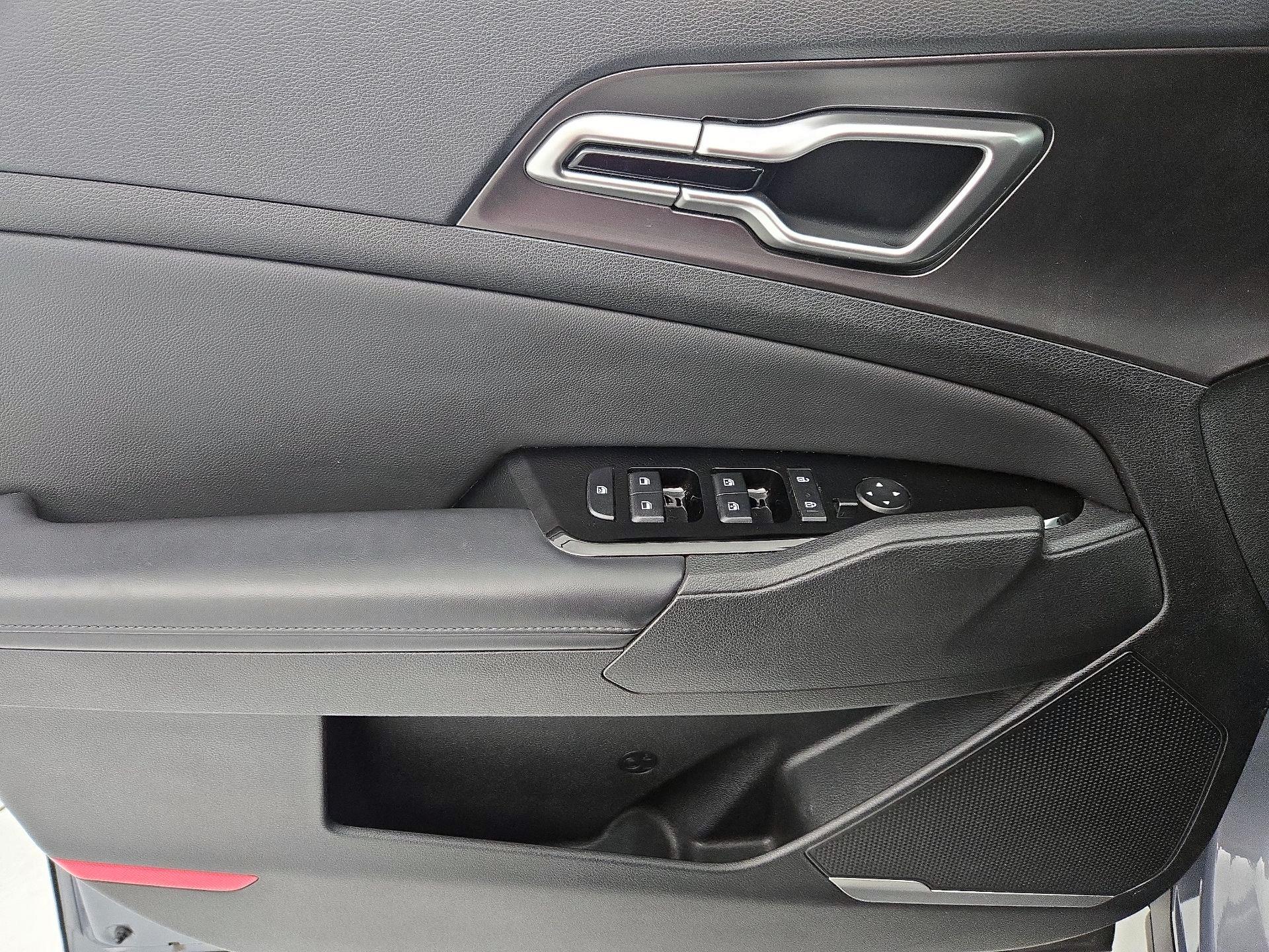 Thumbnail: 2023 Kia Sportage - 12