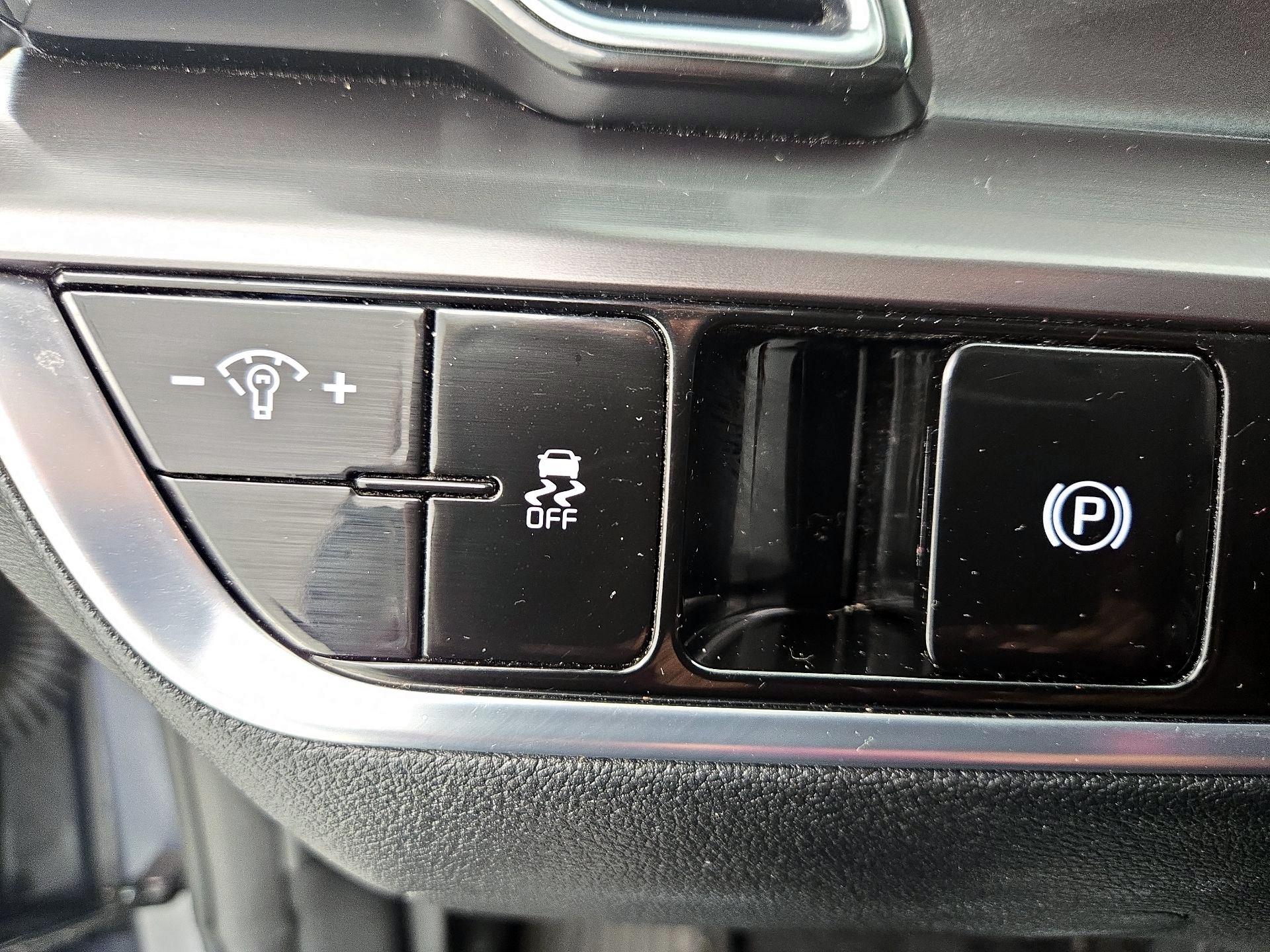 Thumbnail: 2023 Kia Sportage - 13