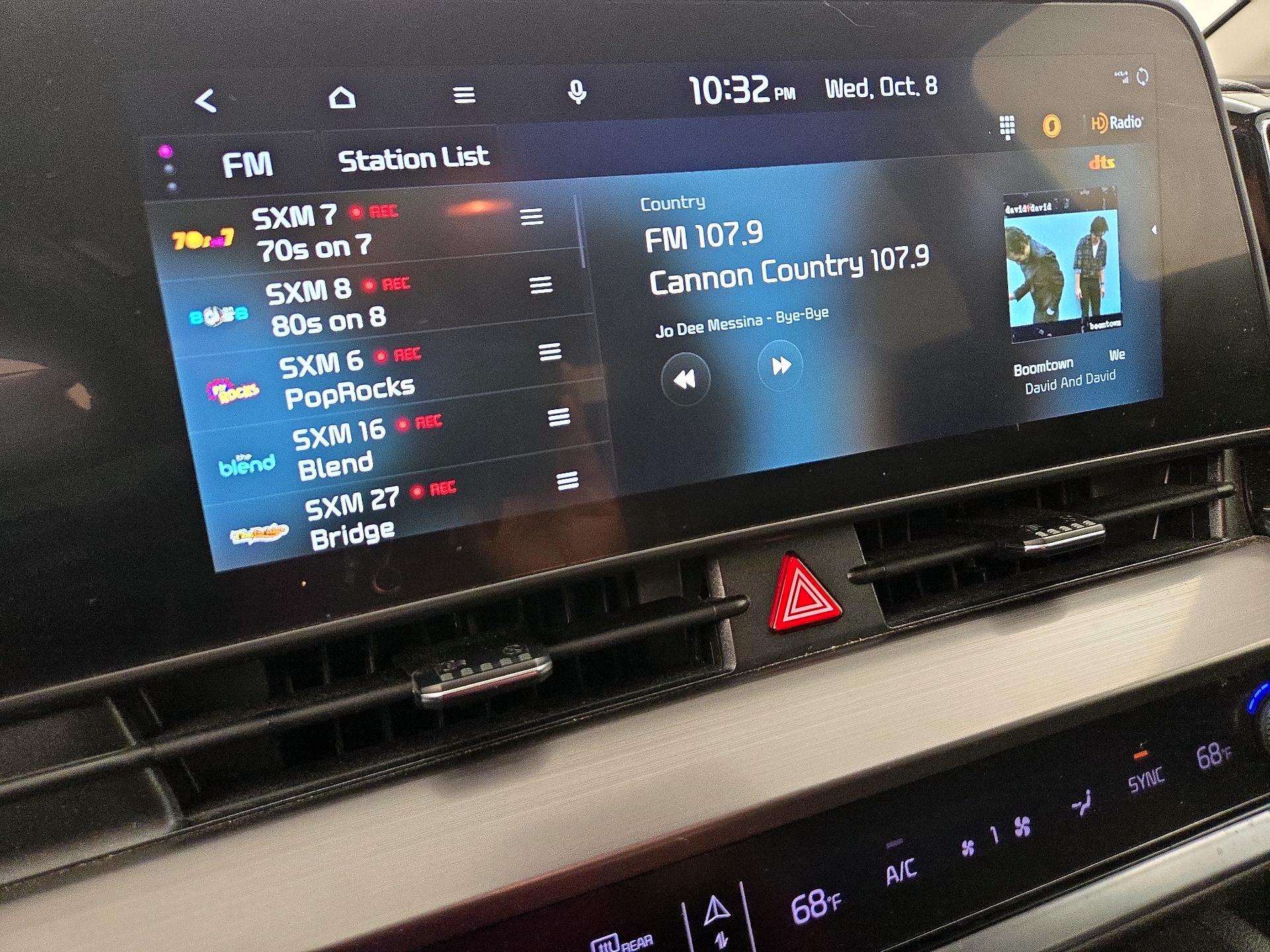 Thumbnail: 2023 Kia Sportage - 16