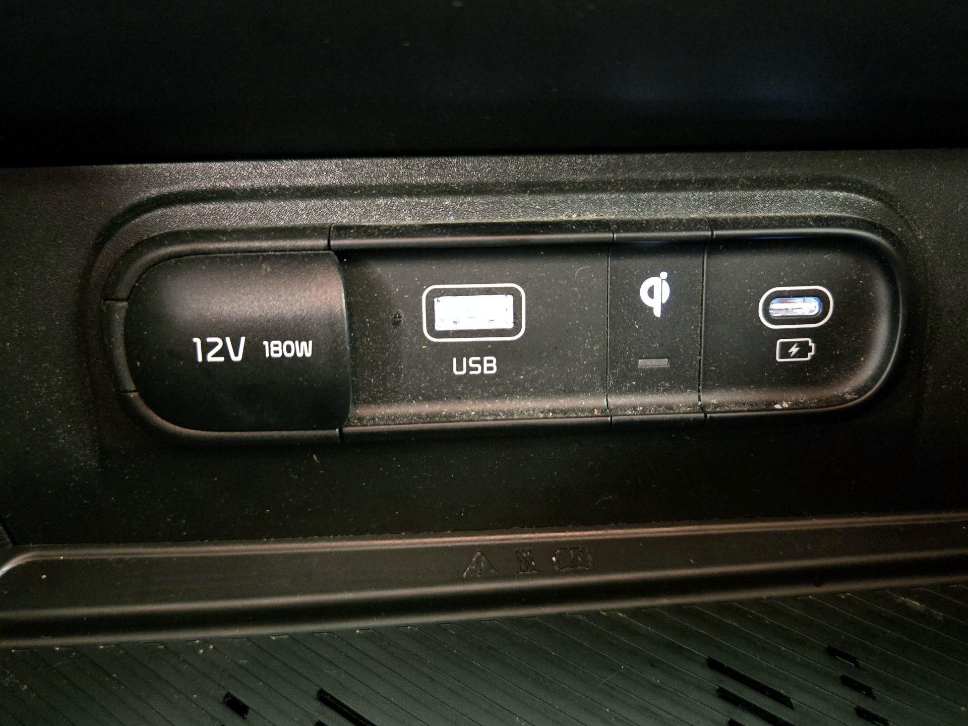 Thumbnail: 2023 Kia Sportage - 19