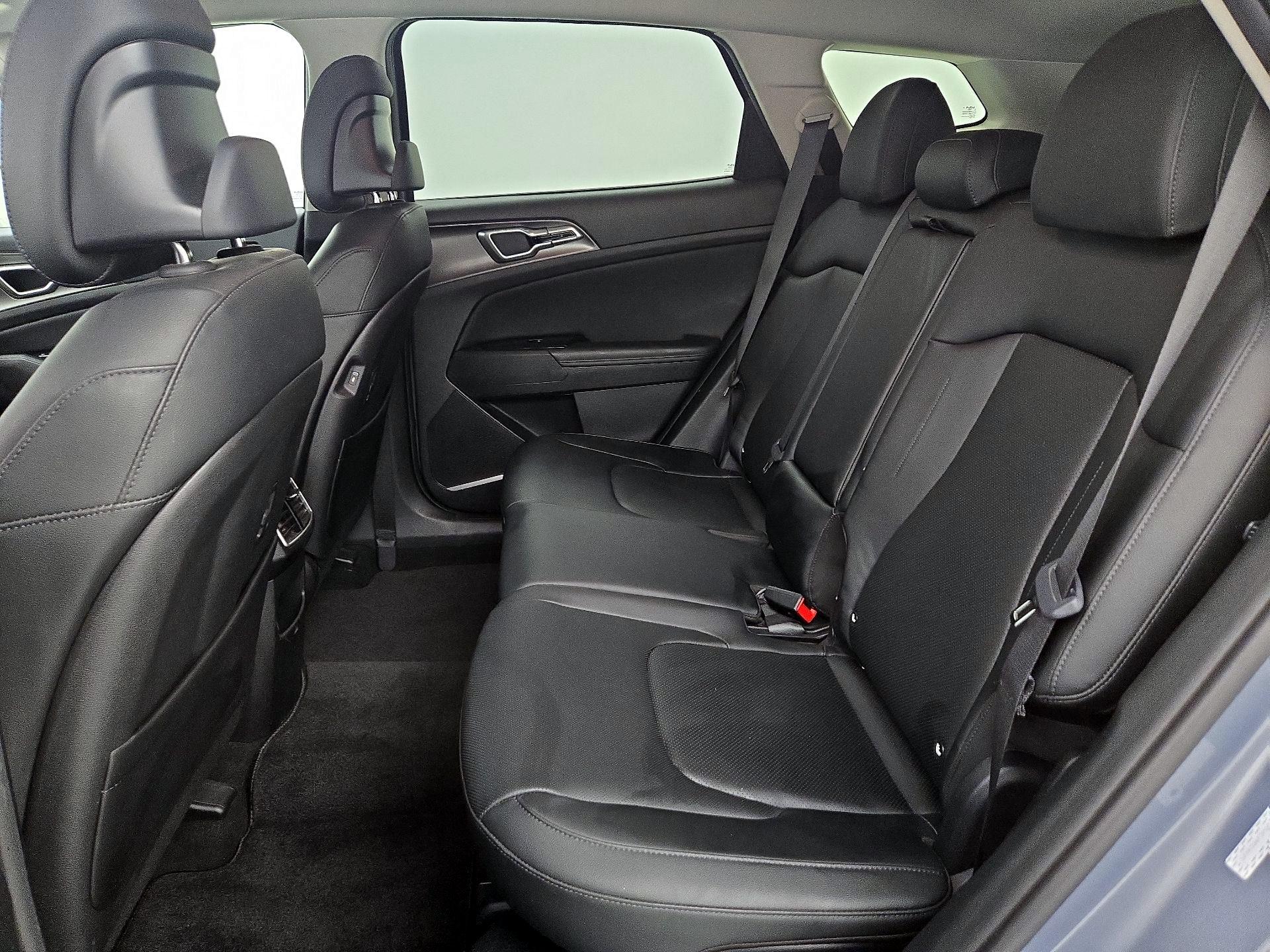 Thumbnail: 2023 Kia Sportage - 20