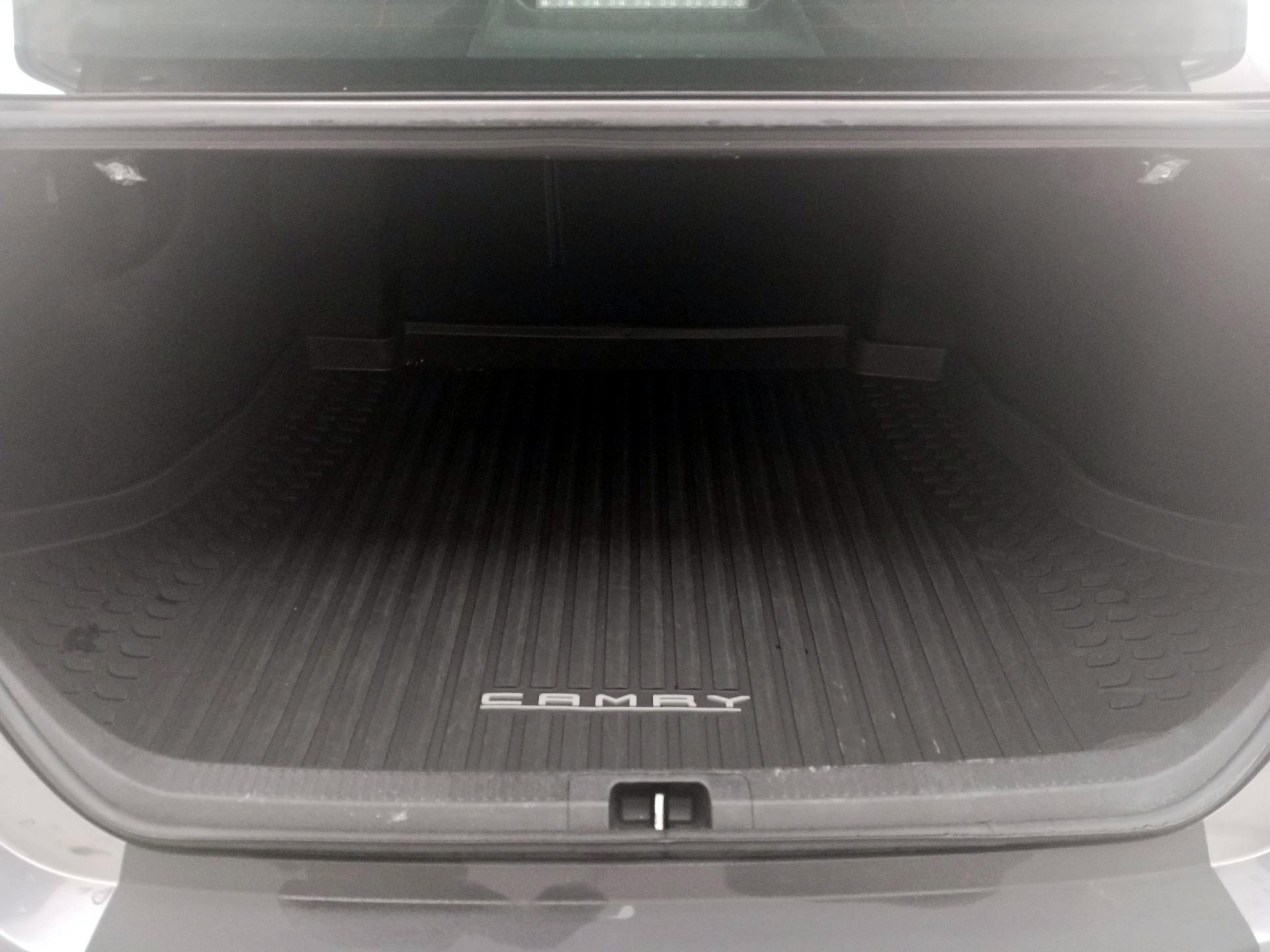 Thumbnail: 2019 Toyota Camry - 20