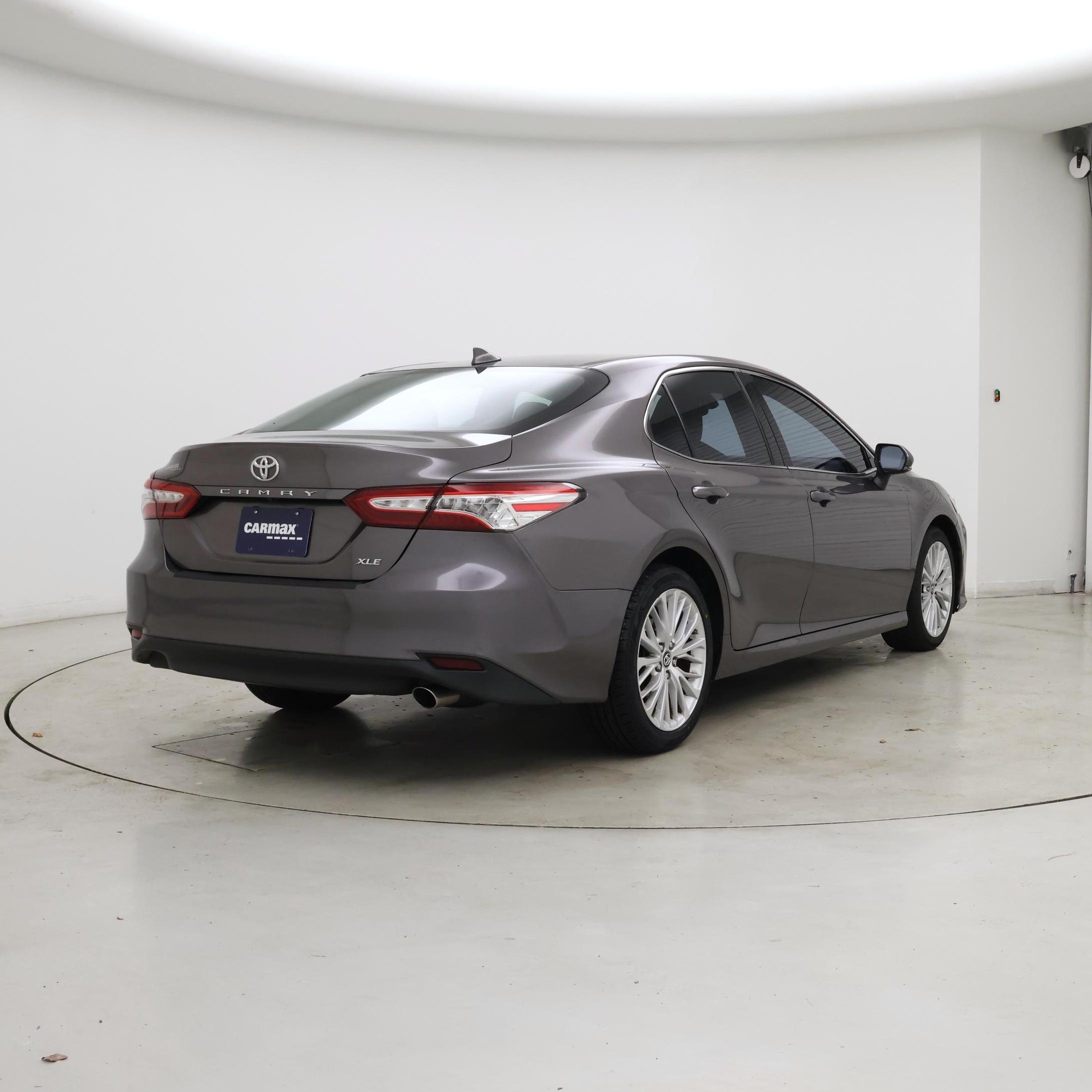 Thumbnail: 2019 Toyota Camry - 8