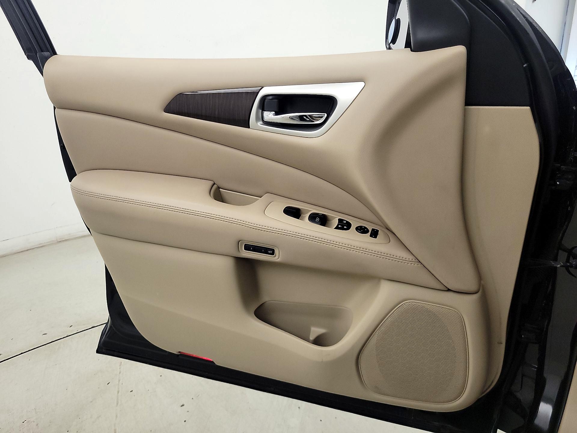 Thumbnail: 2014 Nissan Pathfinder - 12