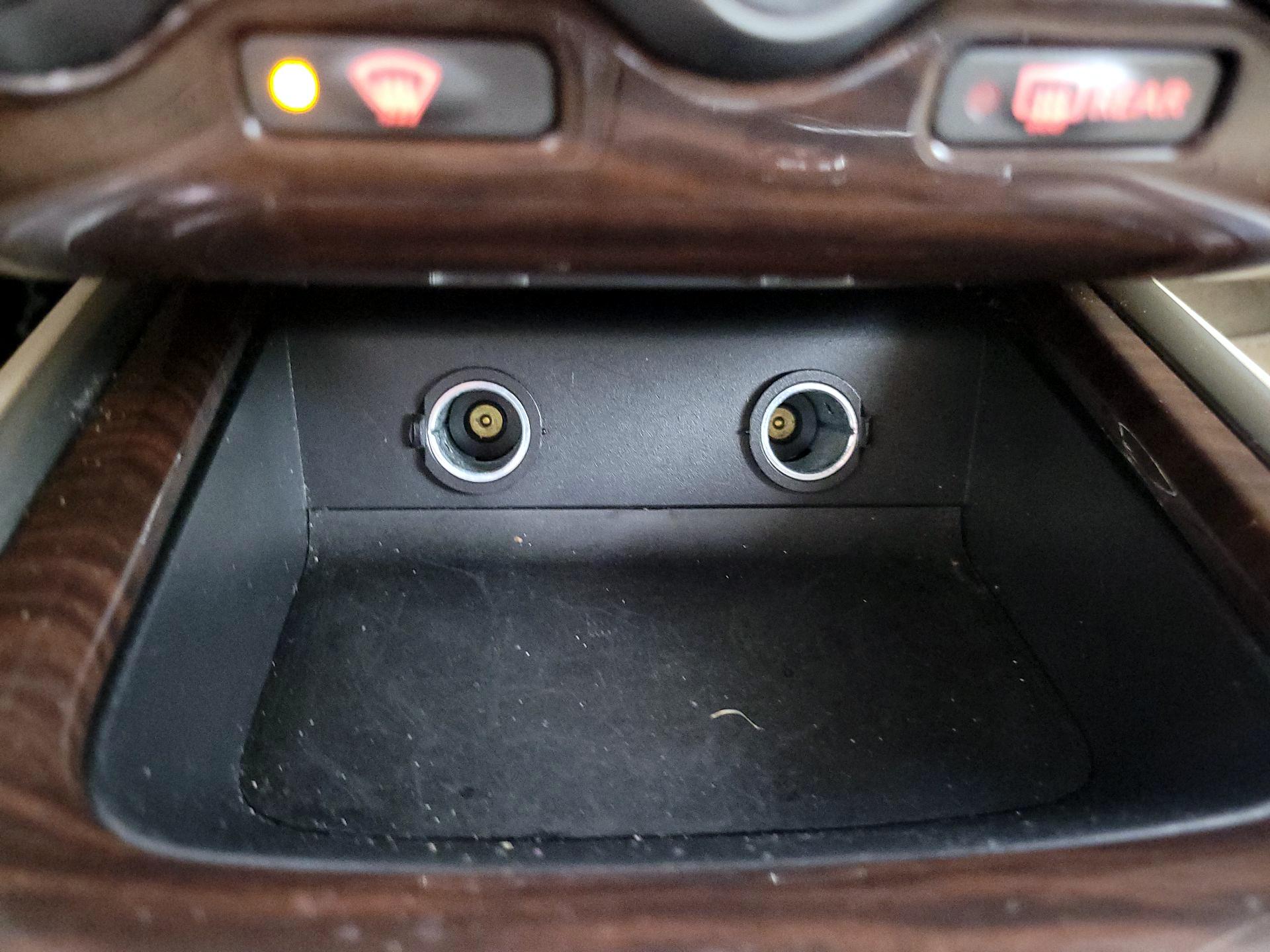 Thumbnail: 2014 Nissan Pathfinder - 18