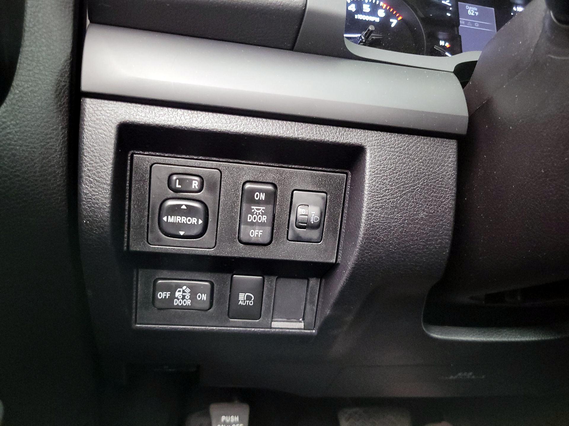 Thumbnail: 2021 Toyota Tundra - 13