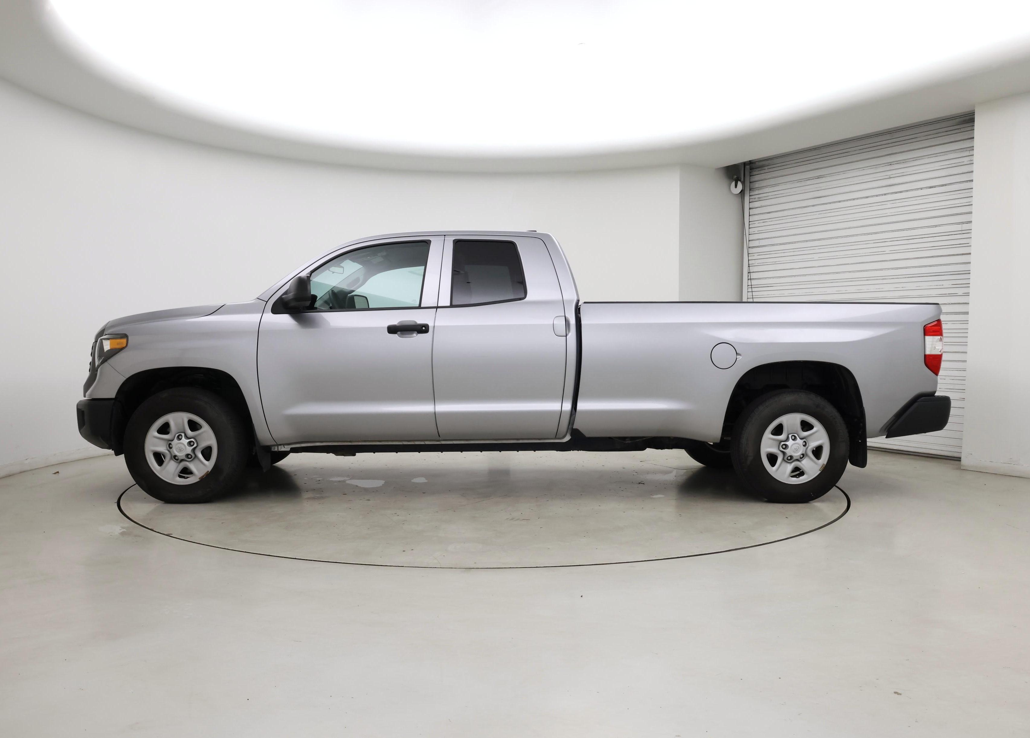 Thumbnail: 2021 Toyota Tundra - 3