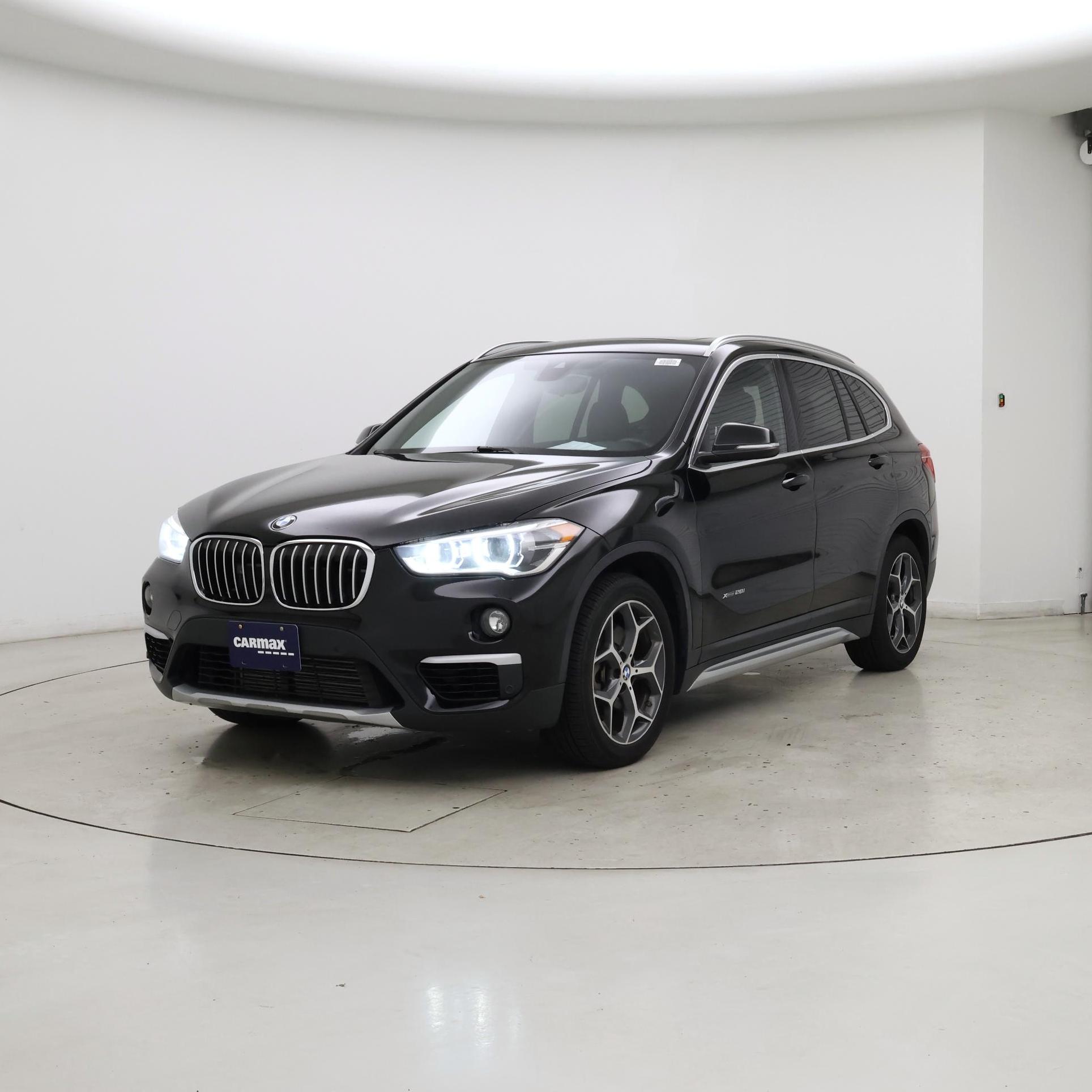 Thumbnail: 2016 BMW X1 - 4