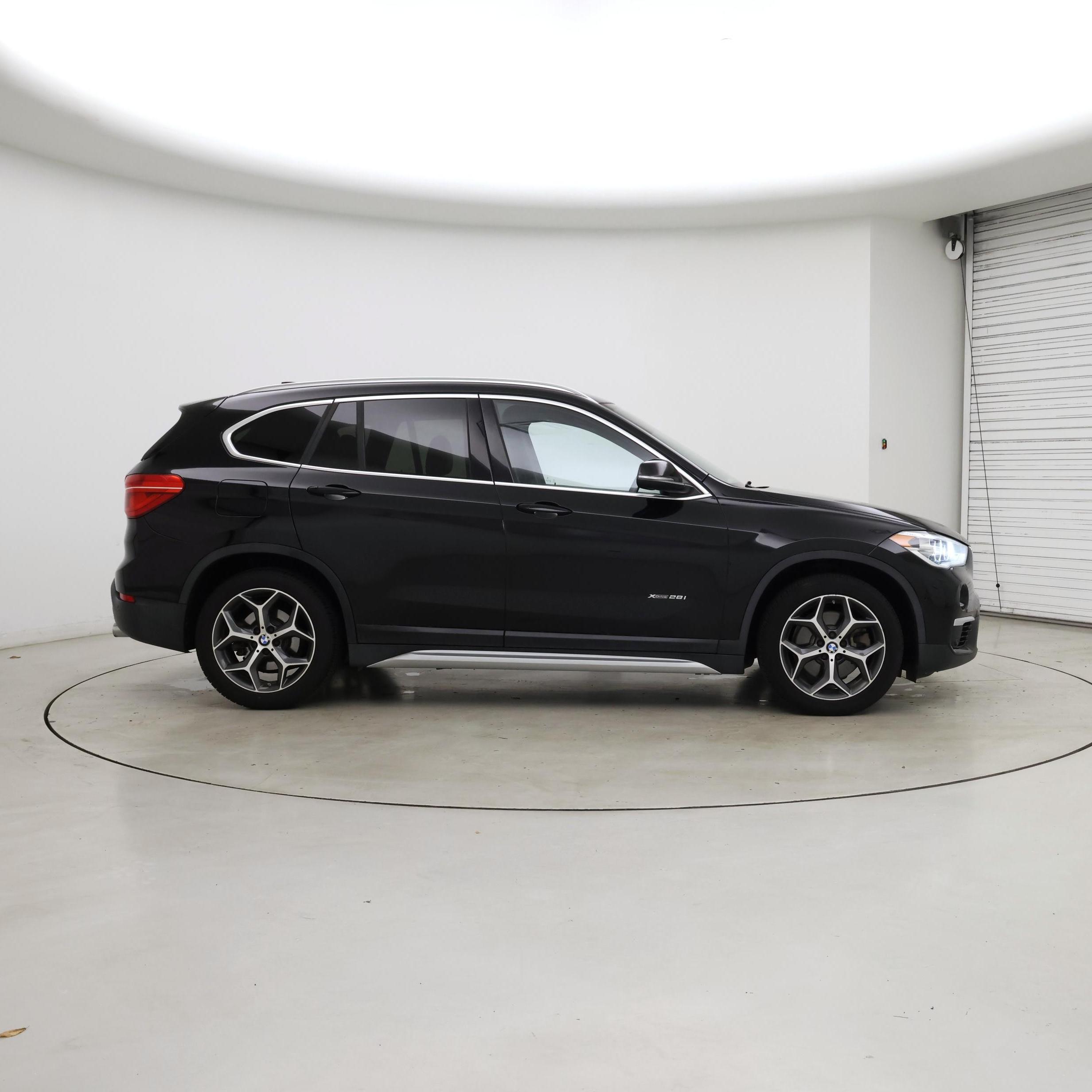Thumbnail: 2016 BMW X1 - 7
