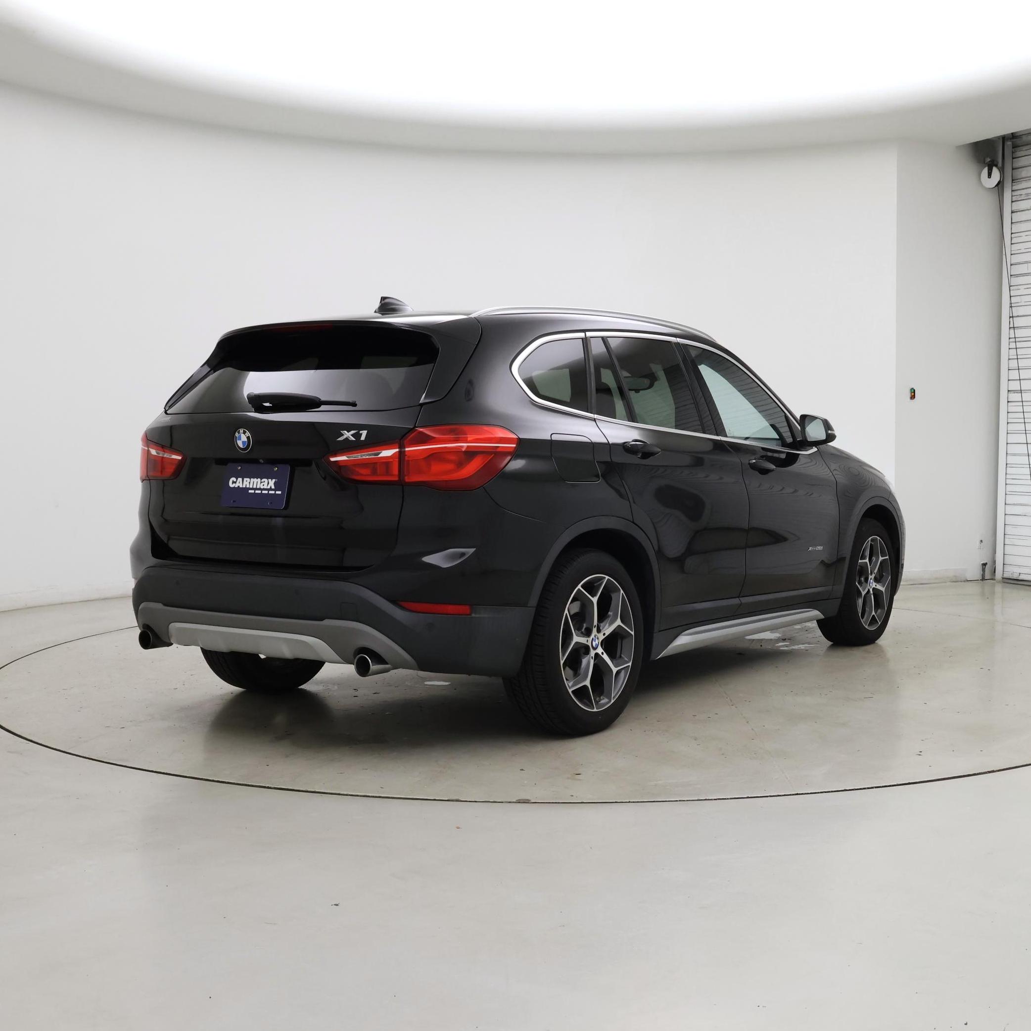 Thumbnail: 2016 BMW X1 - 8