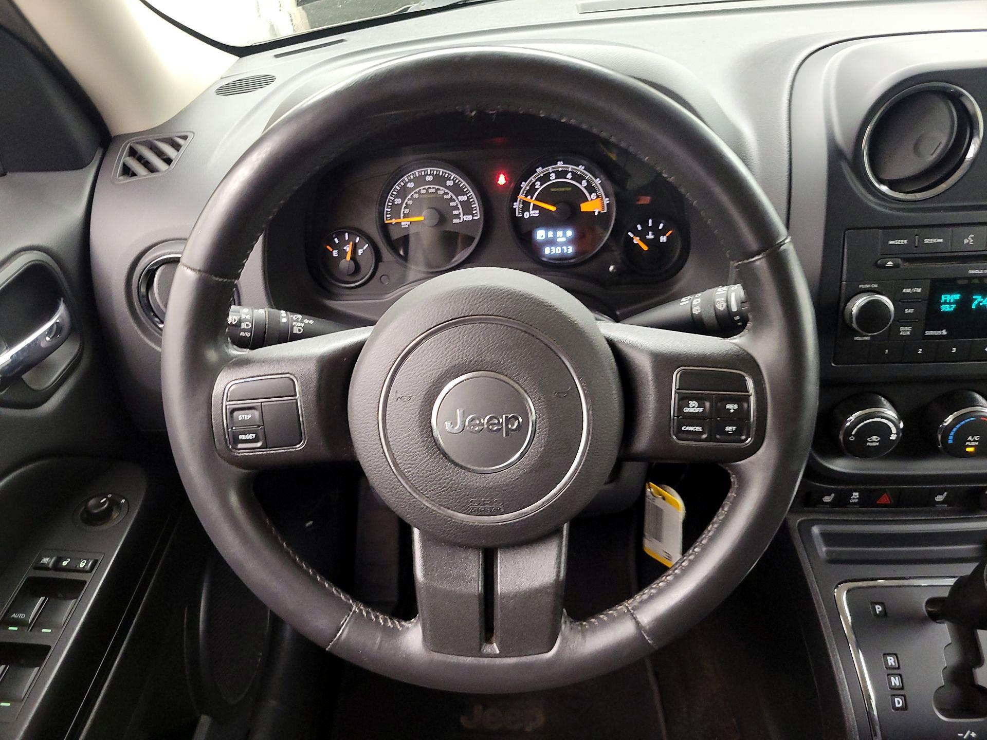 Thumbnail: 2016 Jeep Patriot - 10