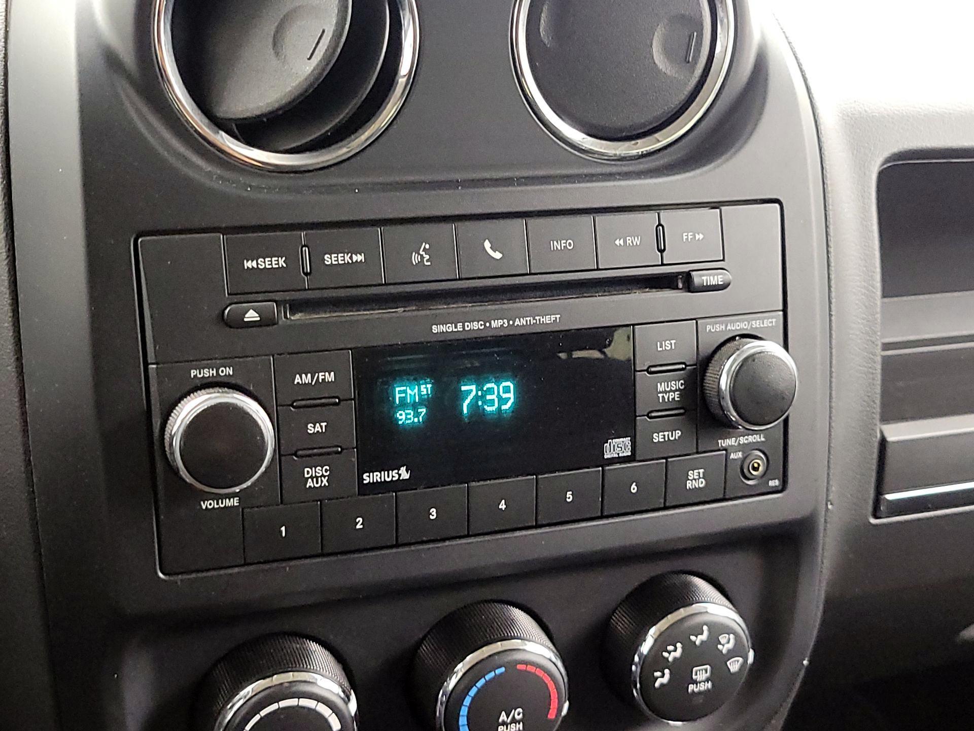 Thumbnail: 2016 Jeep Patriot - 13