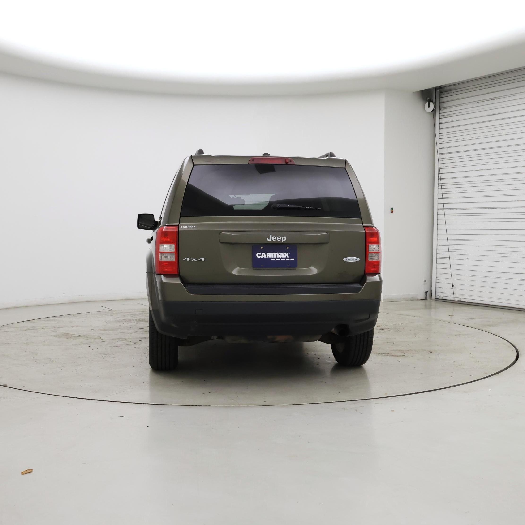 Thumbnail: 2016 Jeep Patriot - 6