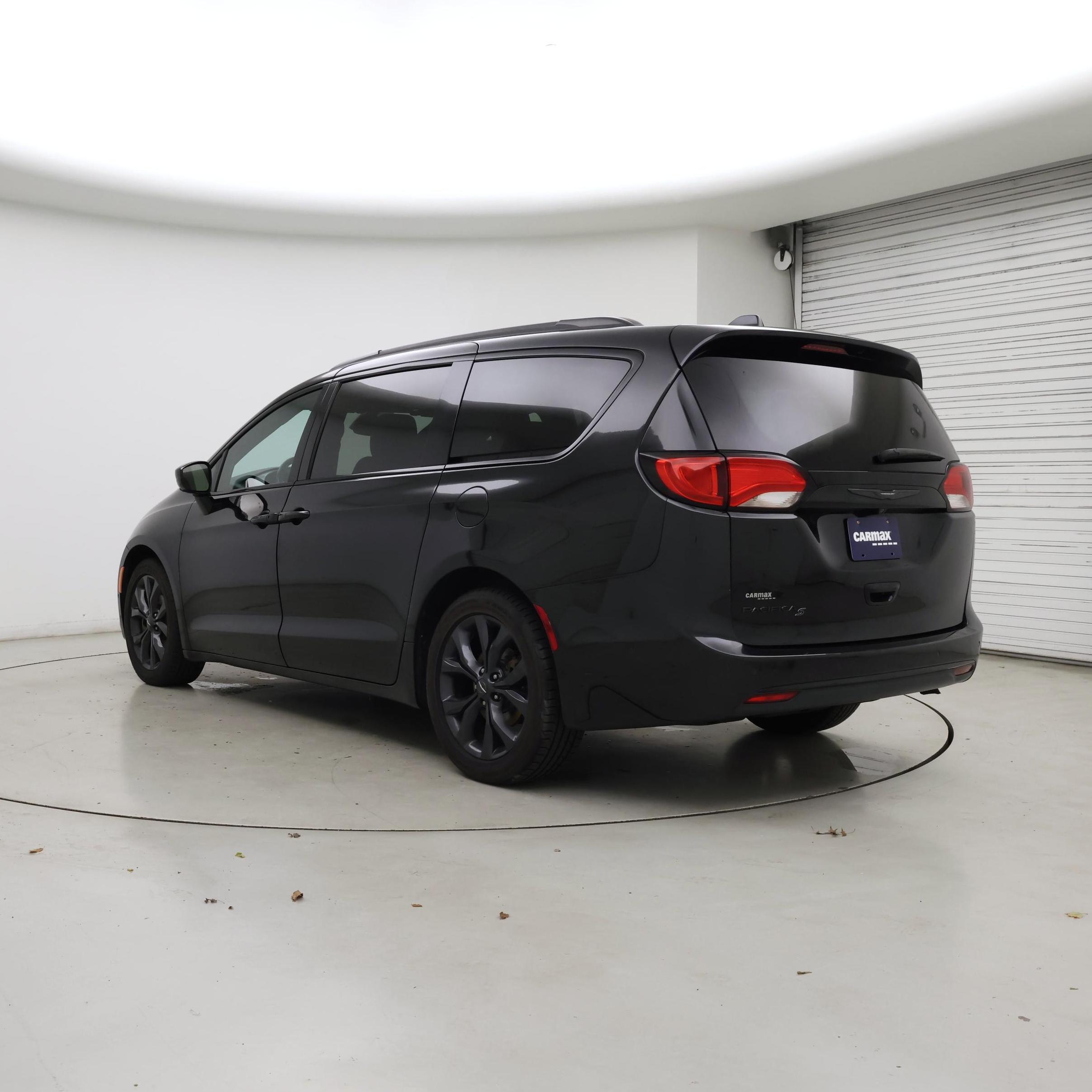 Thumbnail: 2020 Chrysler Pacifica - 2