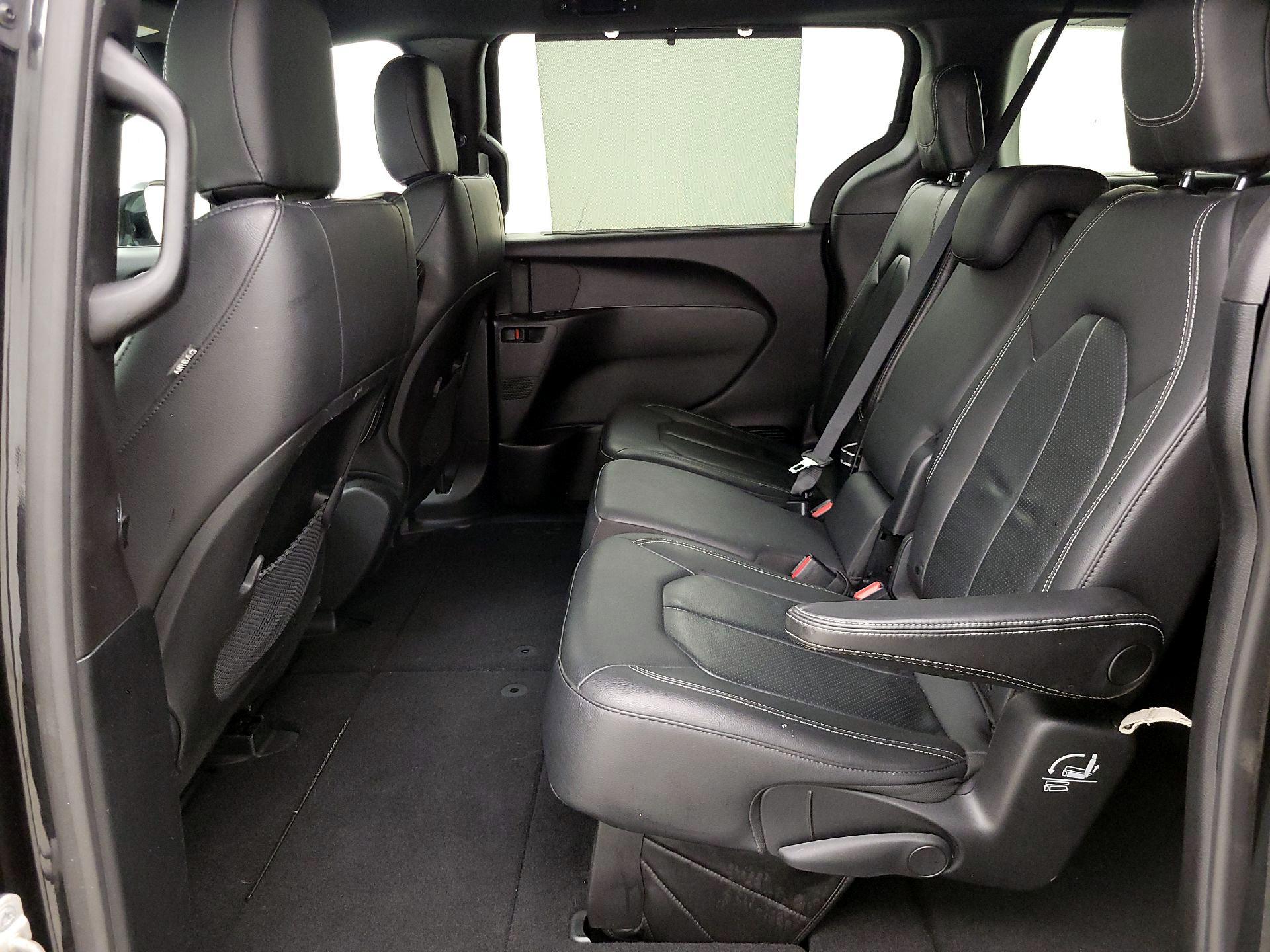 Thumbnail: 2020 Chrysler Pacifica - 19