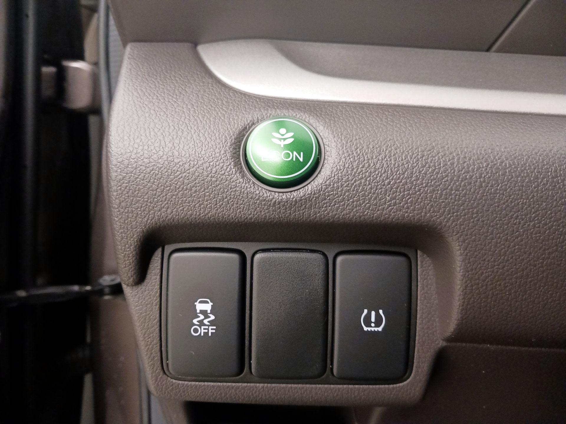 Thumbnail: 2014 Honda CR-V - 13