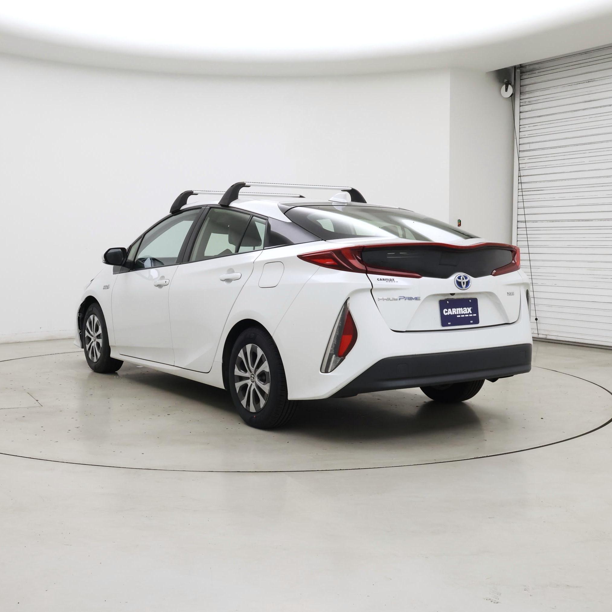Thumbnail: 2022 Toyota Prius - 2