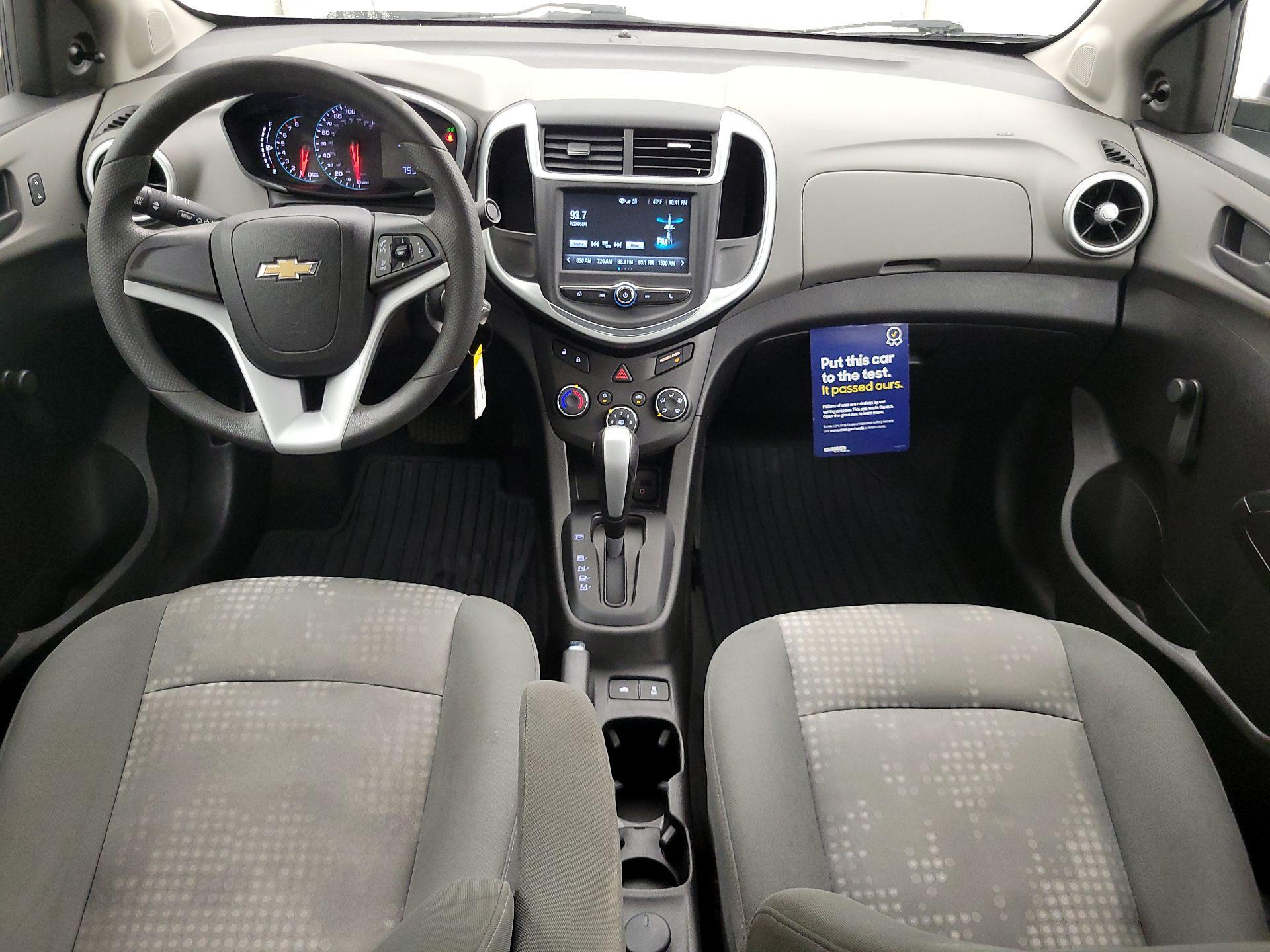 Thumbnail: 2017 Chevrolet Sonic - 9