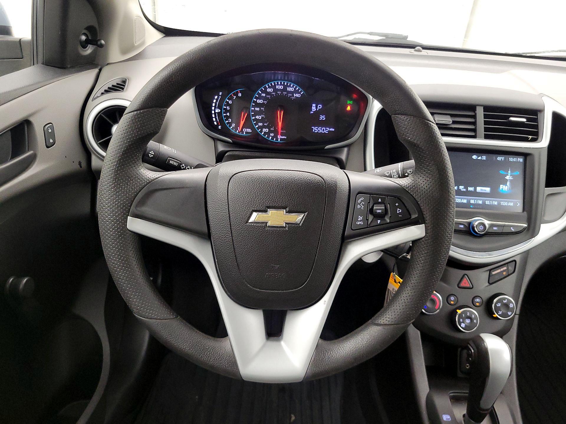 Thumbnail: 2017 Chevrolet Sonic - 10