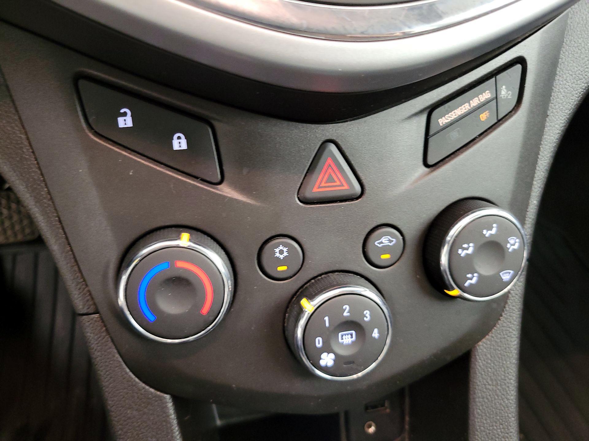 Thumbnail: 2017 Chevrolet Sonic - 16