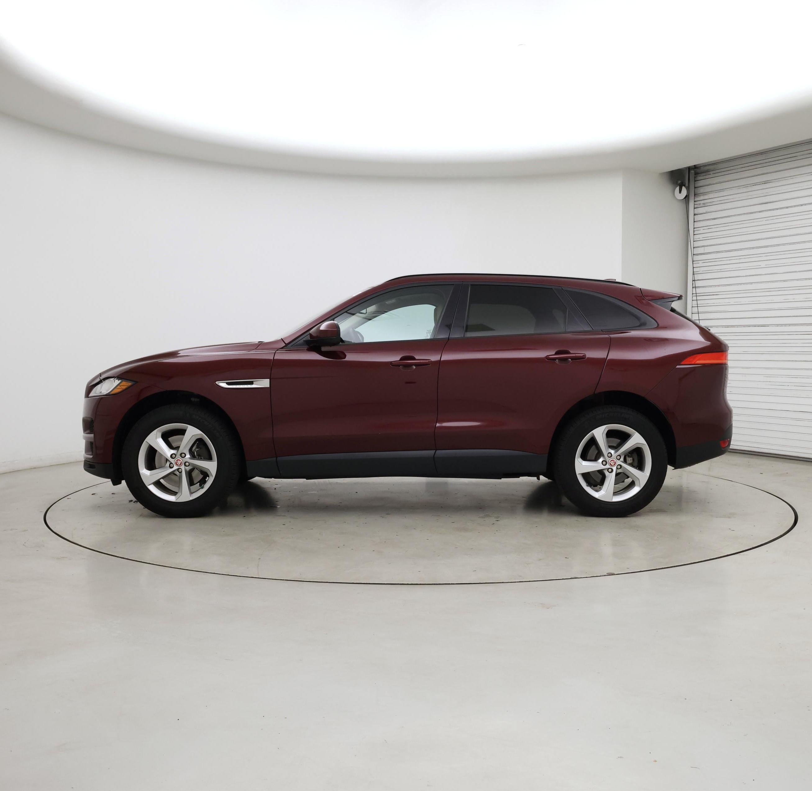 Thumbnail: 2017 Jaguar F-Pace - 3