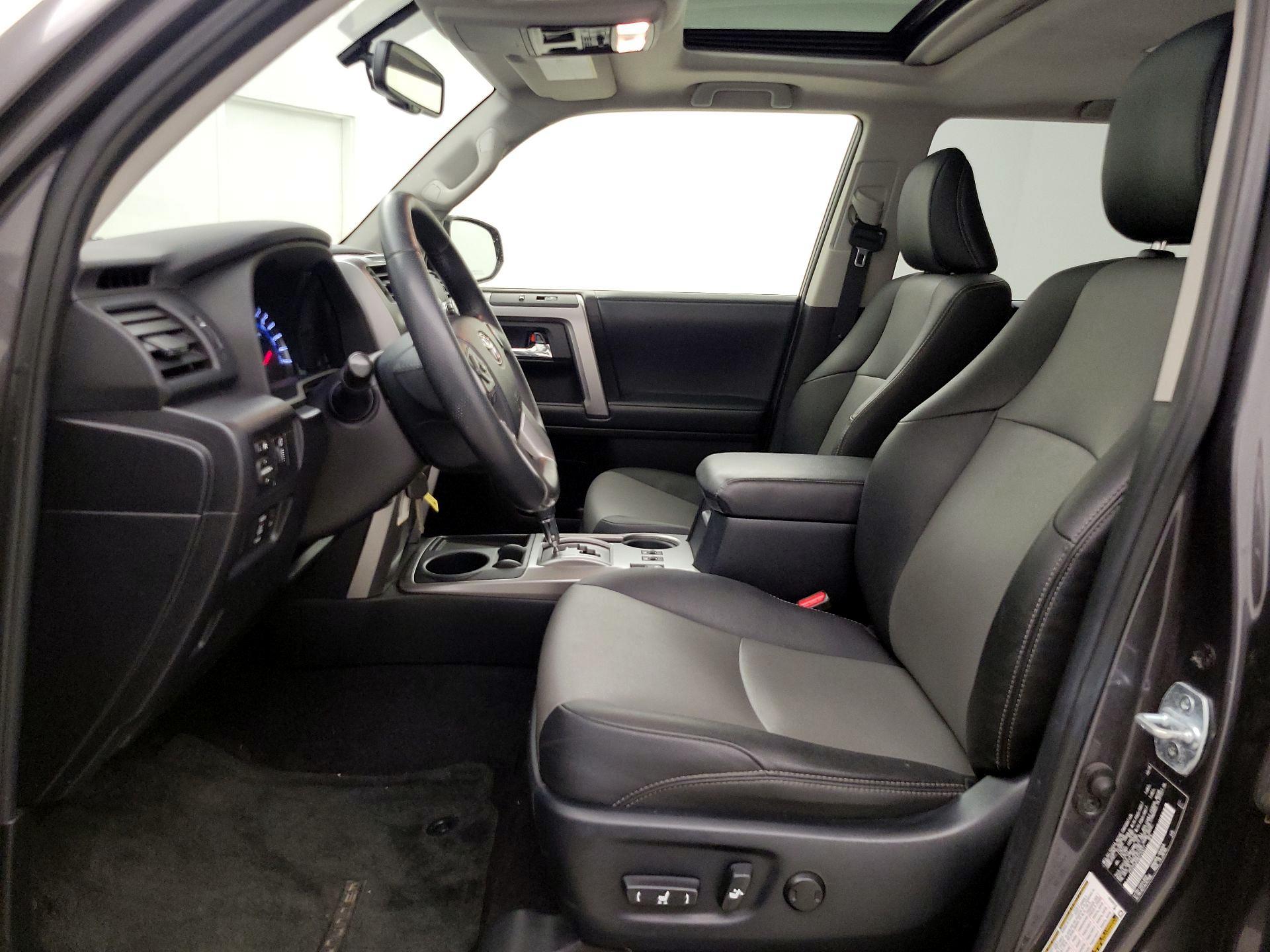 Thumbnail: 2019 Toyota 4Runner - 11