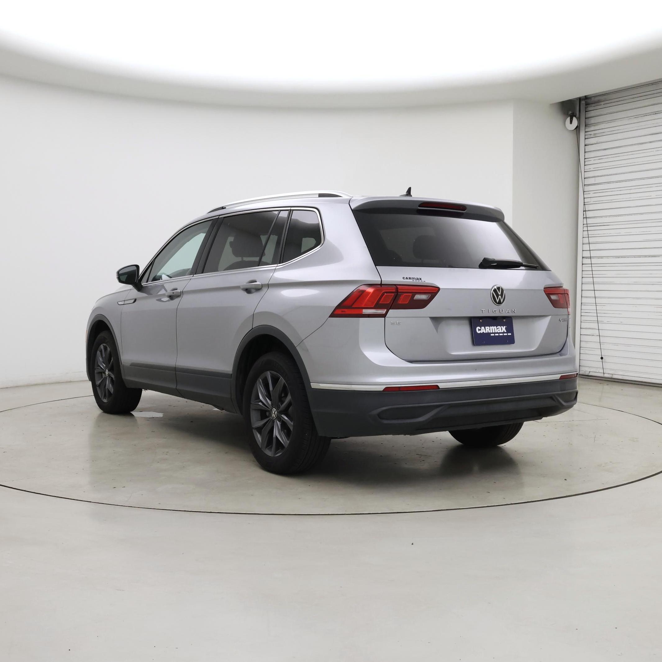Thumbnail: 2022 Volkswagen Tiguan - 2