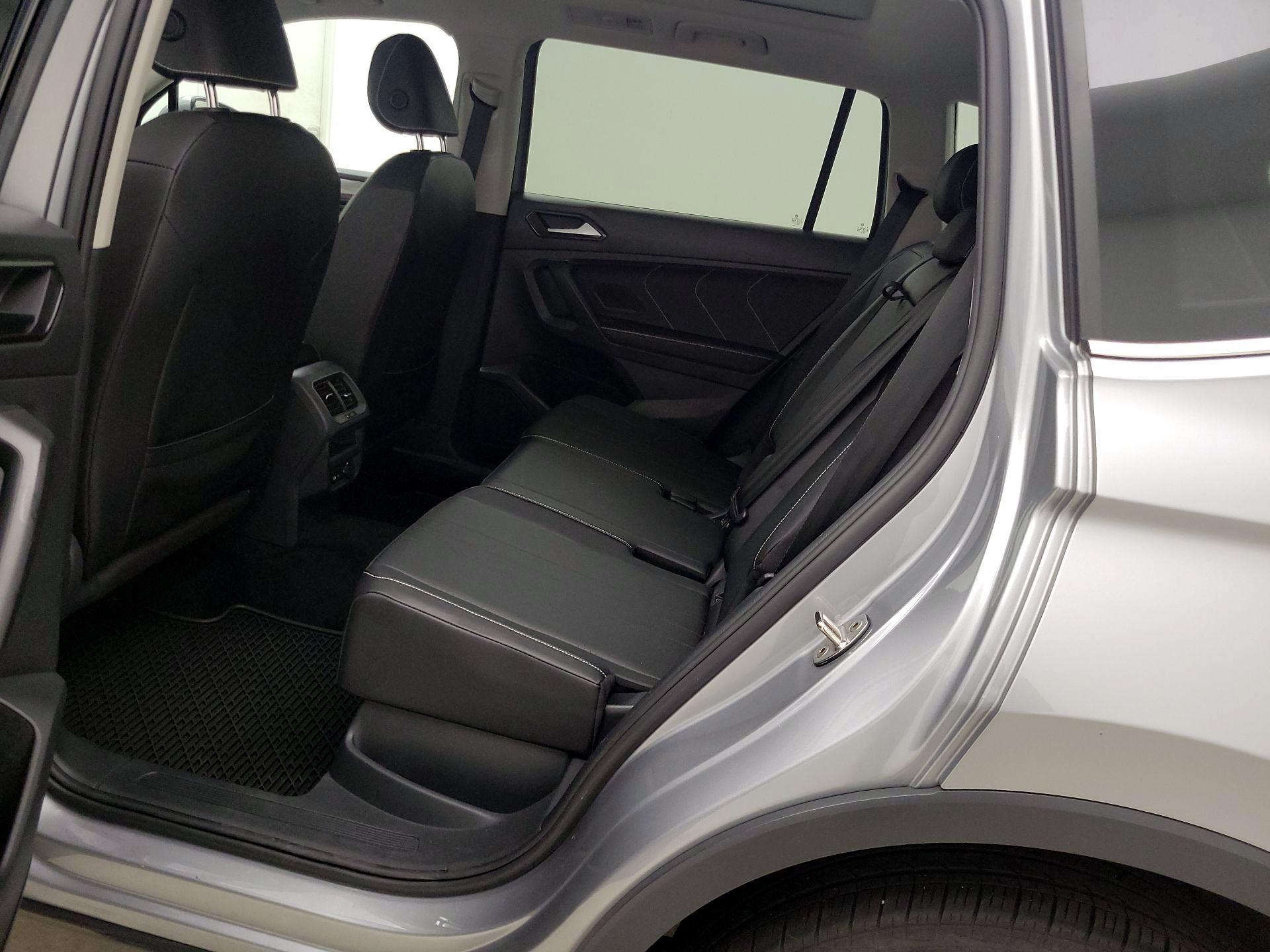 Thumbnail: 2022 Volkswagen Tiguan - 20