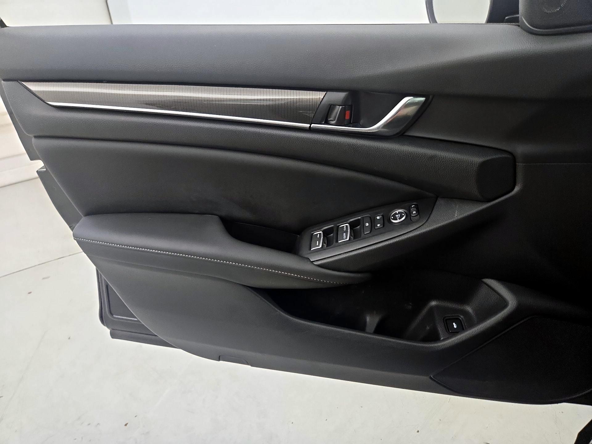 Thumbnail: 2022 Honda Accord - 12