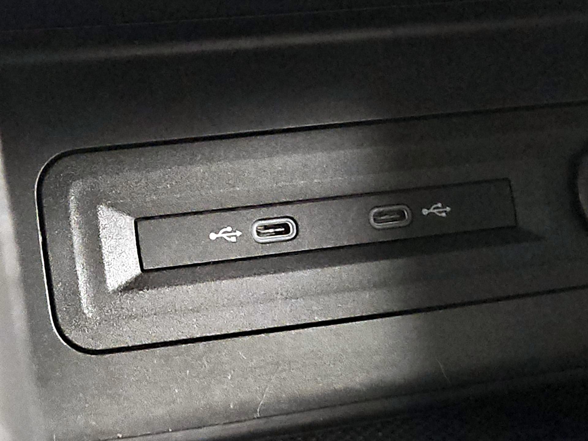 Thumbnail: 2022 Volkswagen Atlas - 18