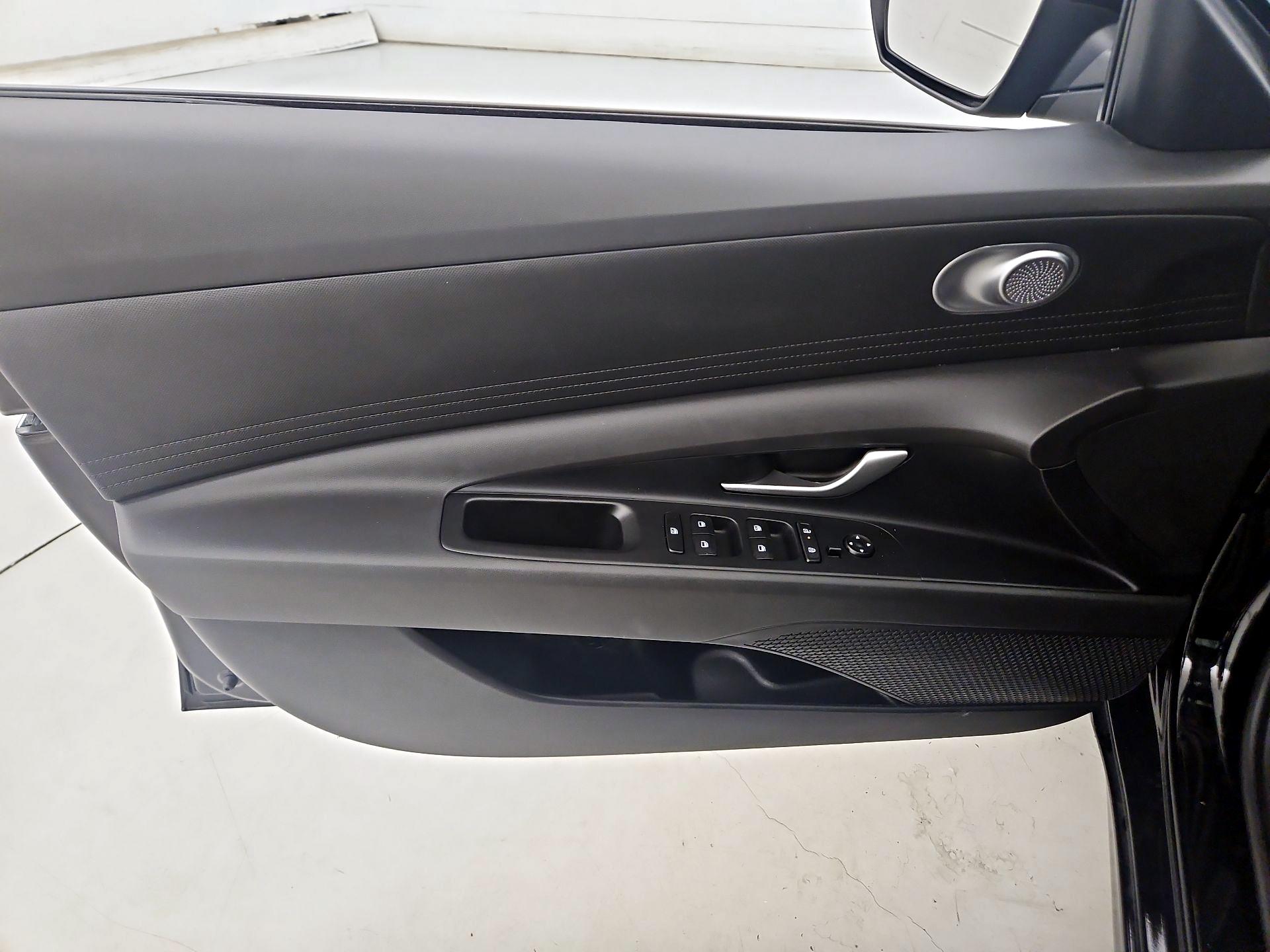 Thumbnail: 2024 Hyundai Elantra - 12