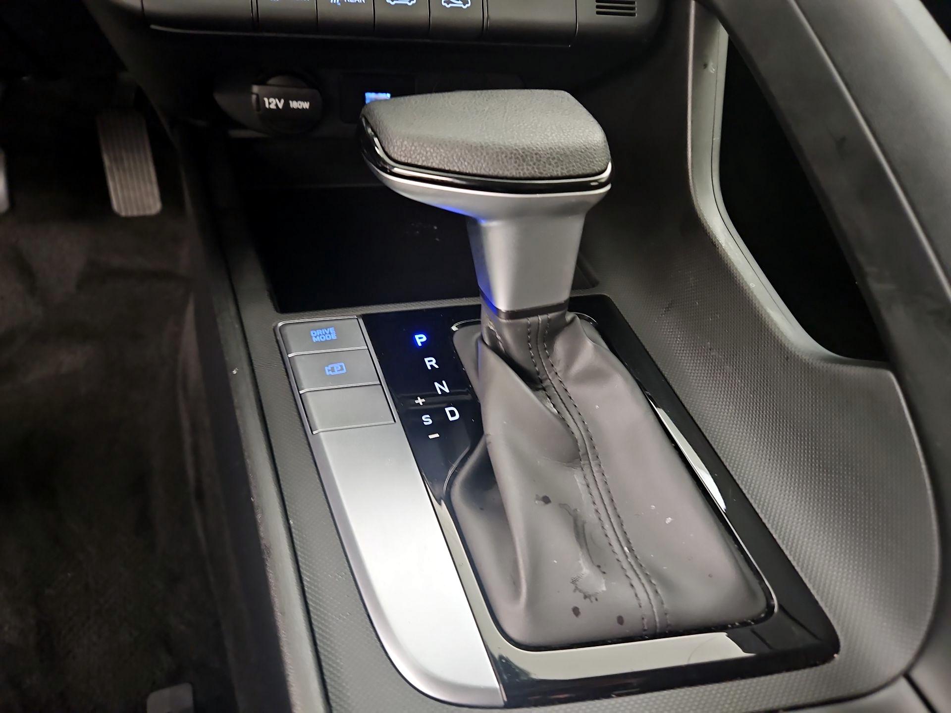 Thumbnail: 2024 Hyundai Elantra - 18