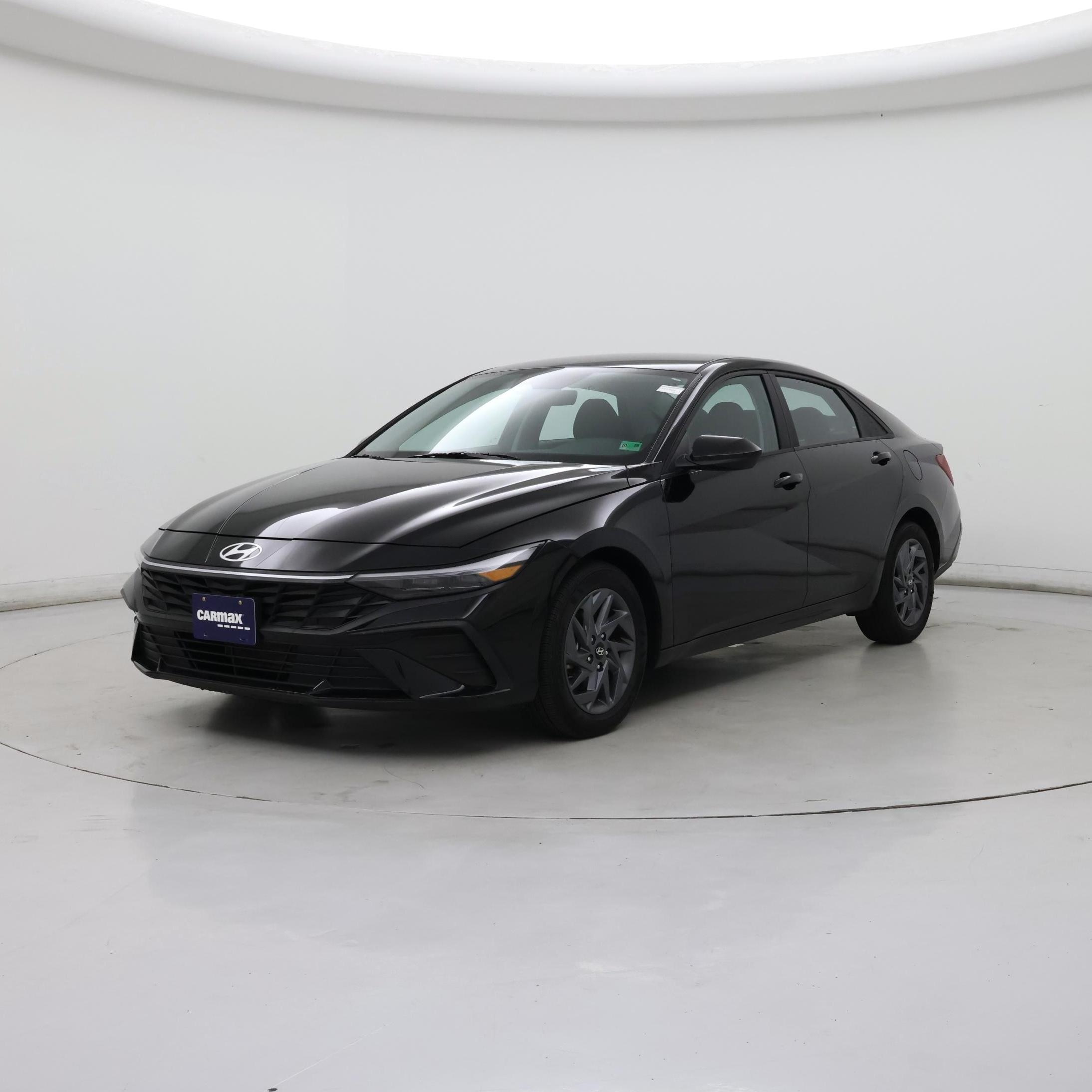 Thumbnail: 2024 Hyundai Elantra - 4