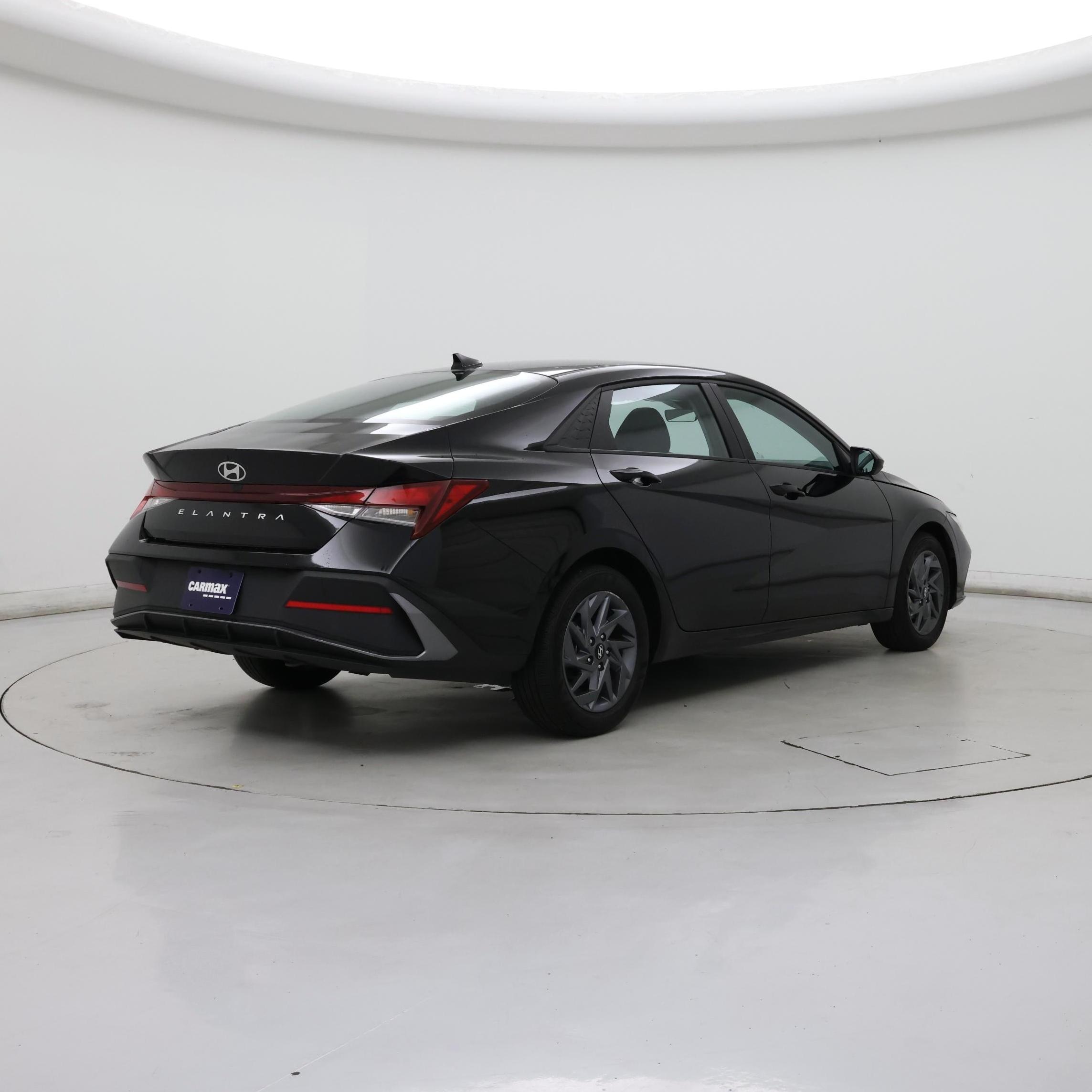 Thumbnail: 2024 Hyundai Elantra - 8