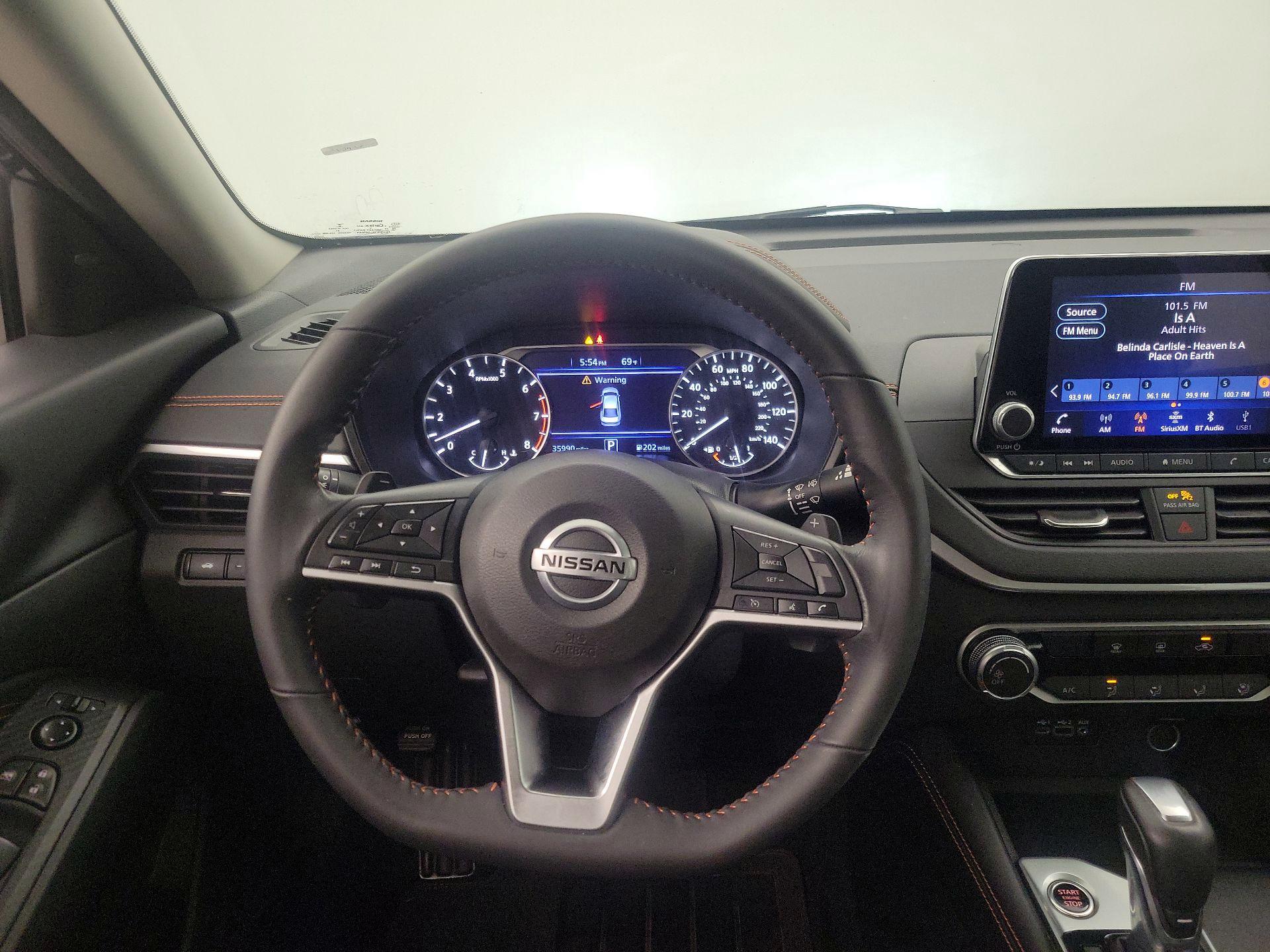 Thumbnail: 2022 Nissan Altima - 10