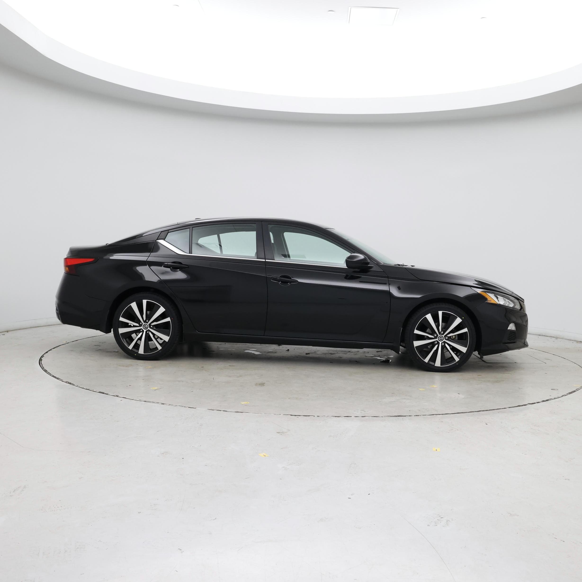 Thumbnail: 2022 Nissan Altima - 7