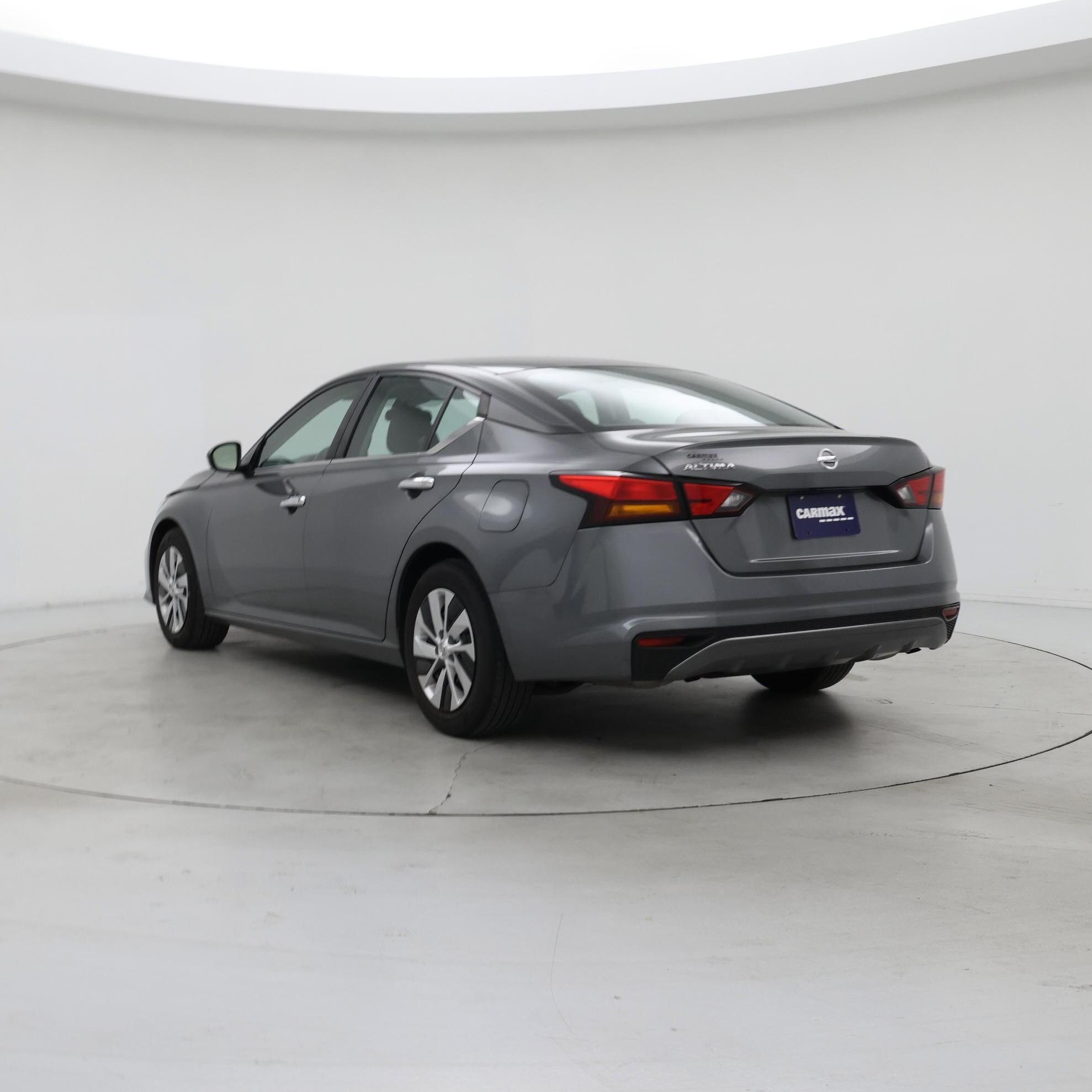 Thumbnail: 2022 Nissan Altima - 2