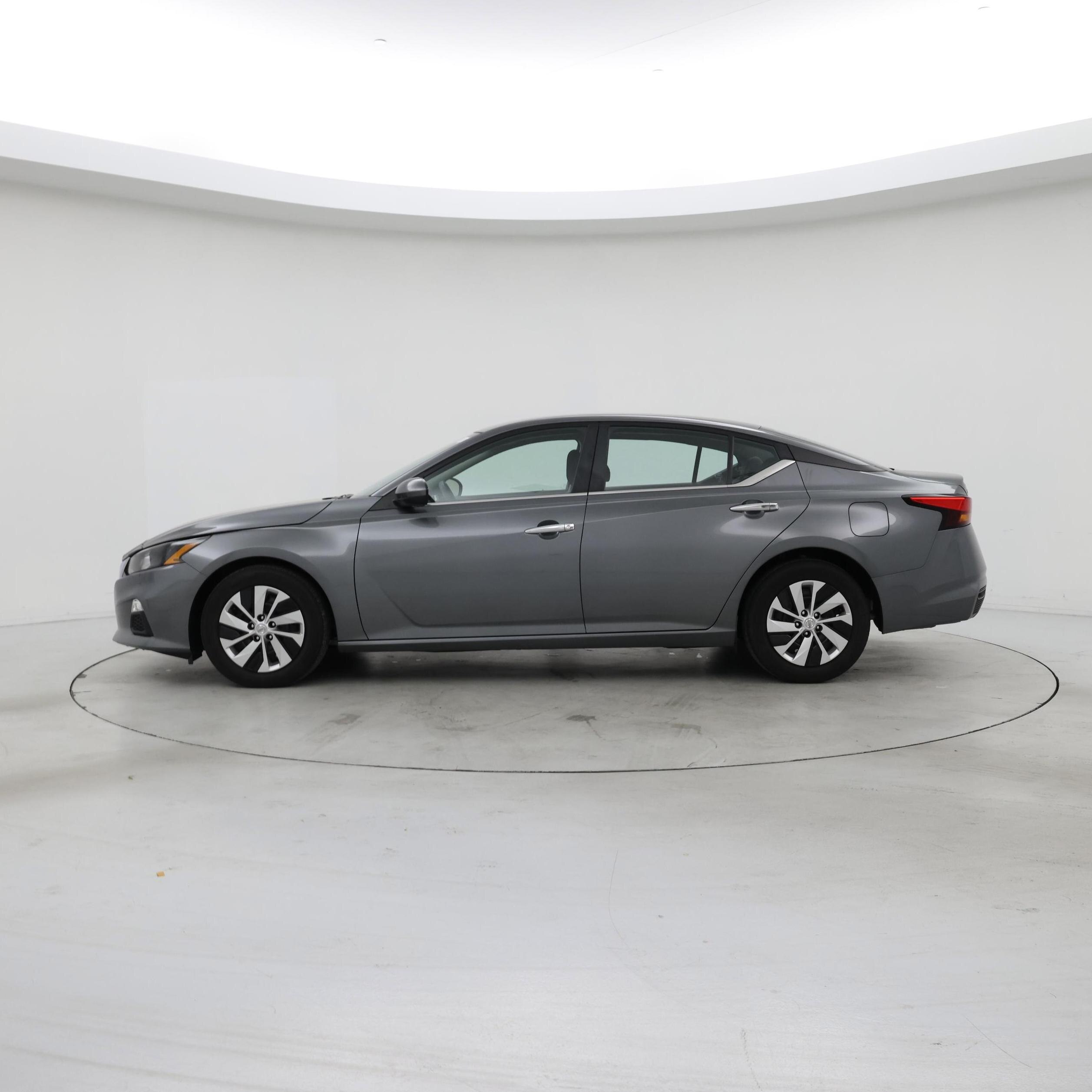 Thumbnail: 2022 Nissan Altima - 3