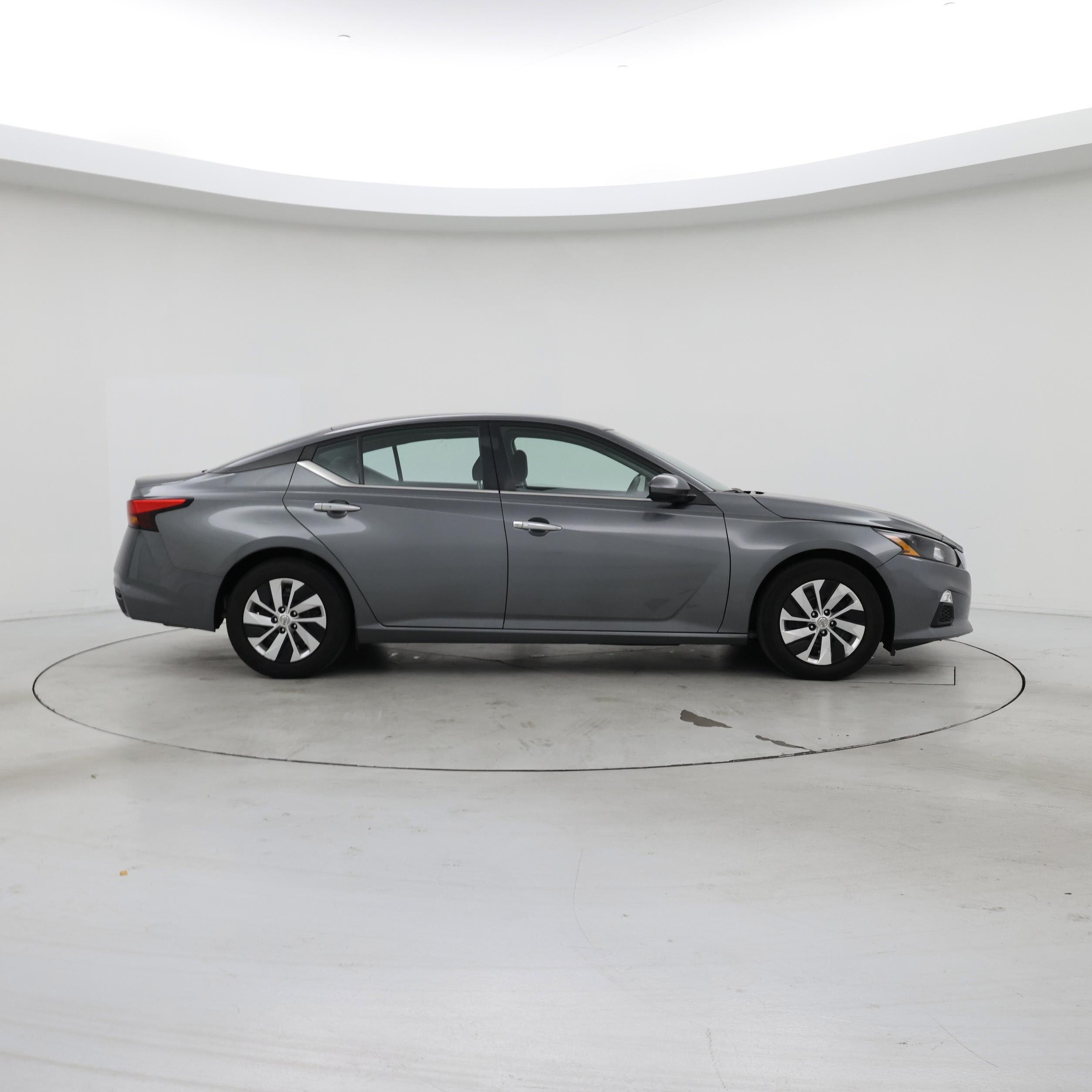 Thumbnail: 2022 Nissan Altima - 7
