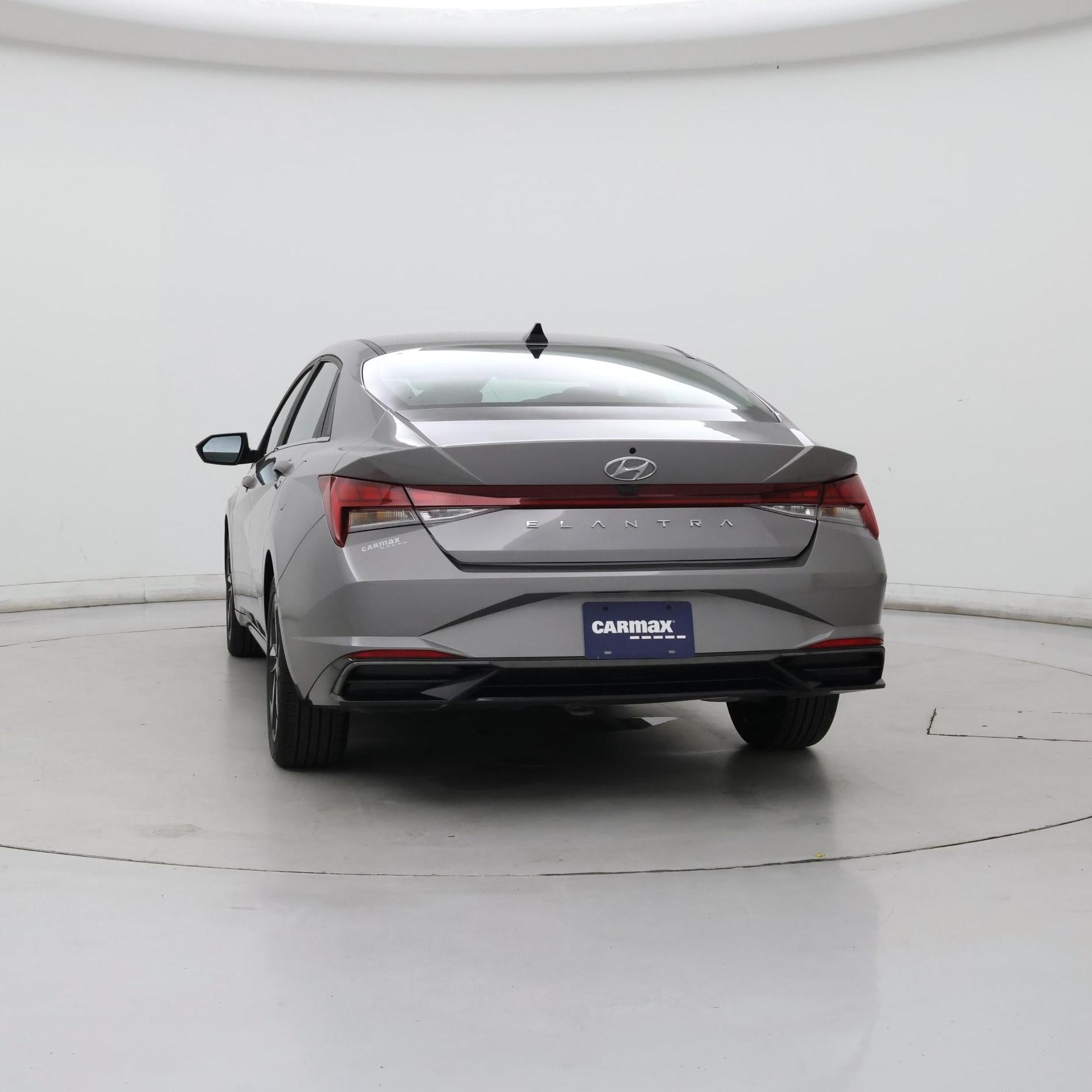 Thumbnail: 2022 Hyundai Elantra - 6