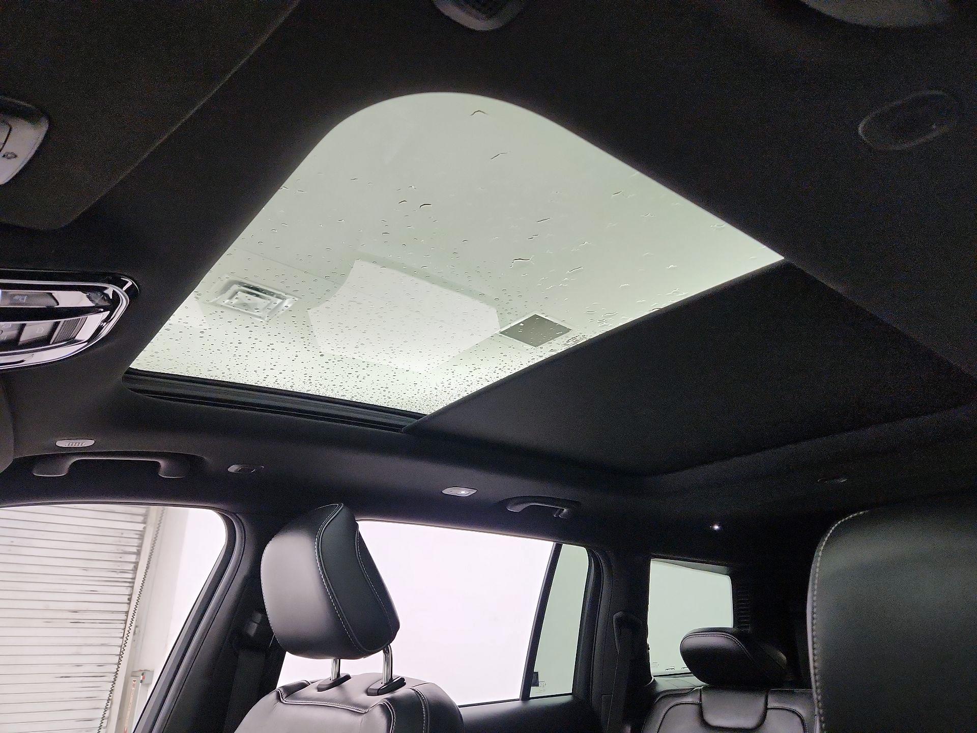 Thumbnail: 2021 Jeep Grand Cherokee L - 20